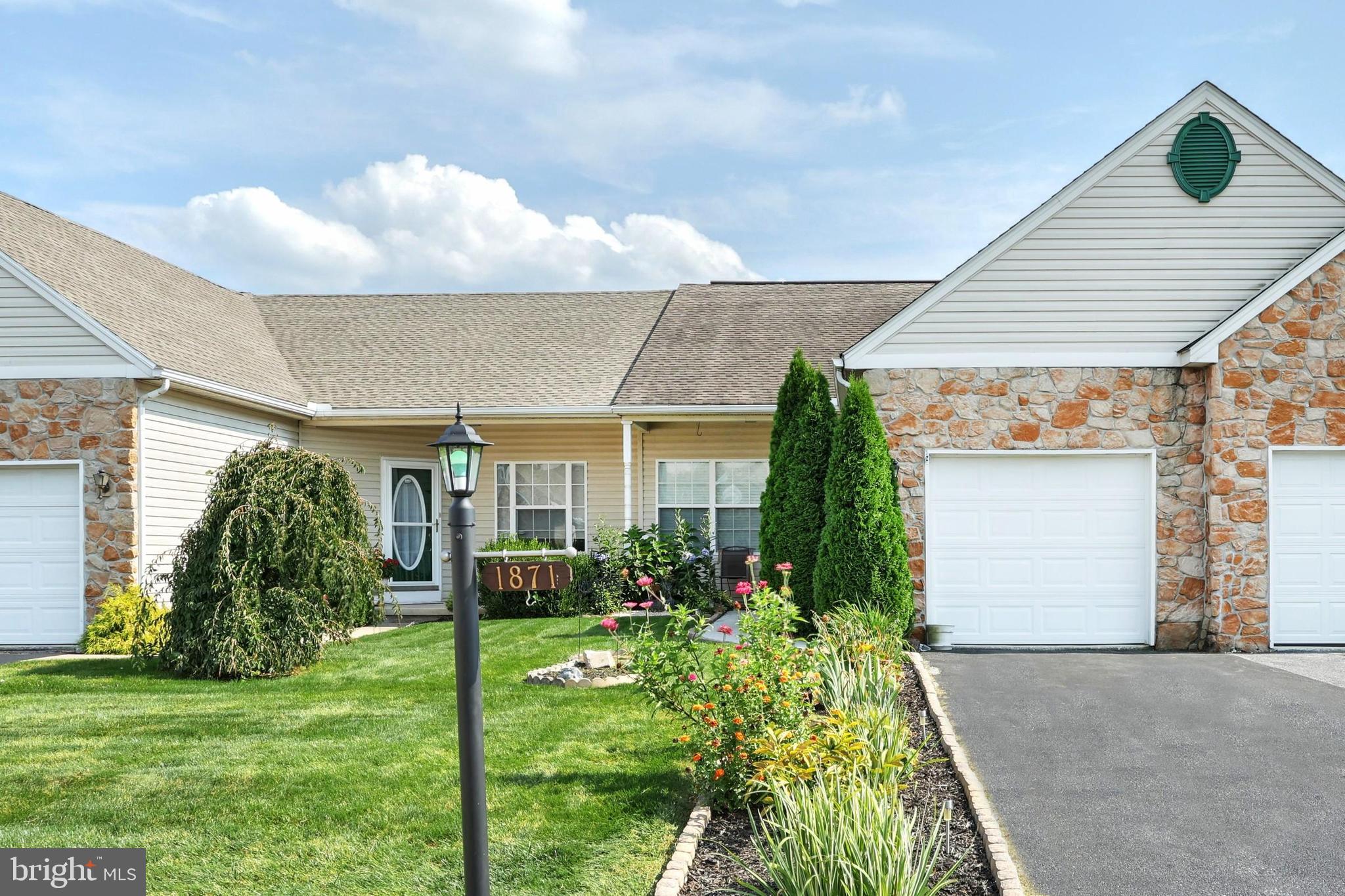 ASHCOMBE FARMS - Residential