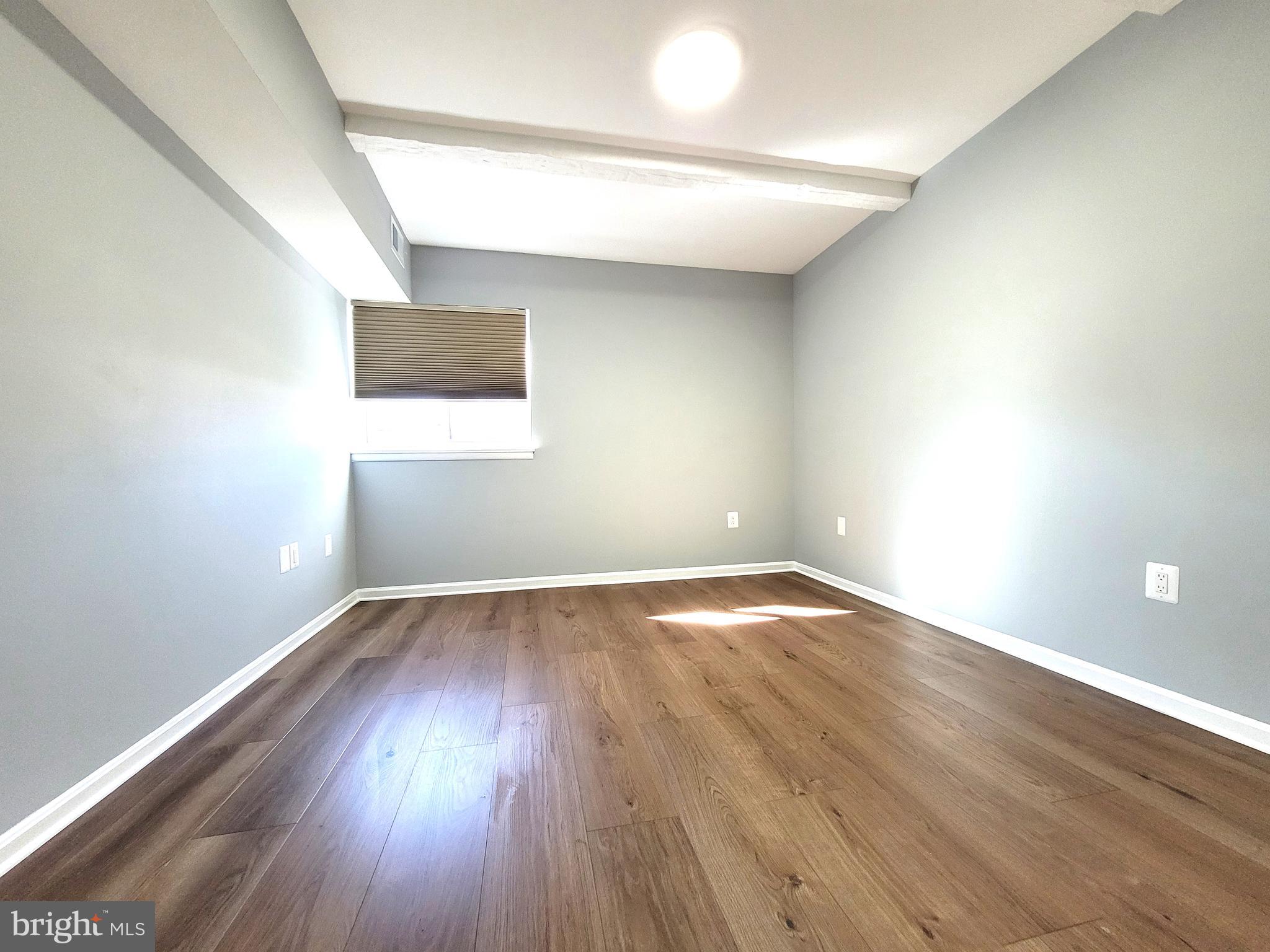 HAWTHORNE VILLAGE - Residential