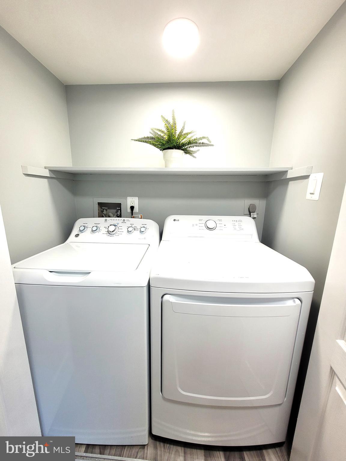 HAWTHORNE VILLAGE - Residential