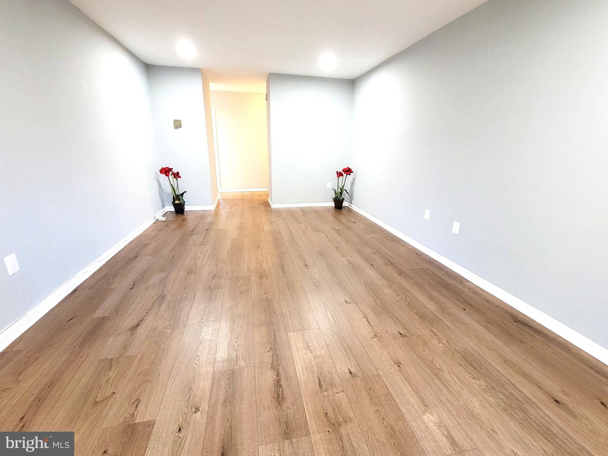 HAWTHORNE VILLAGE - Residential