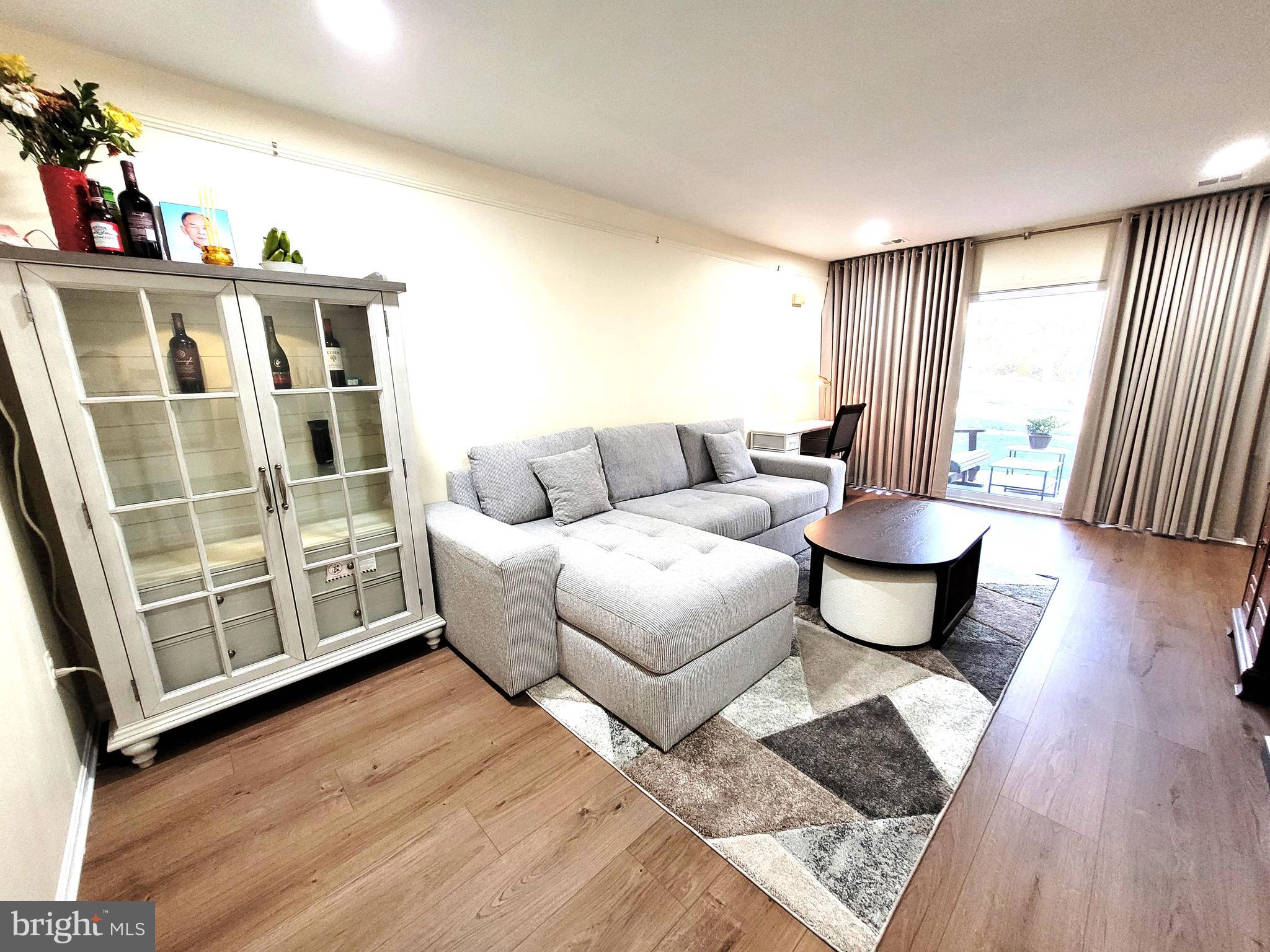 HAWTHORNE VILLAGE - Residential