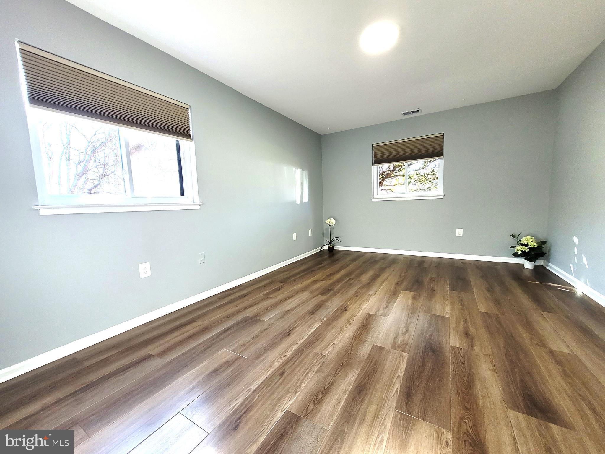 HAWTHORNE VILLAGE - Residential