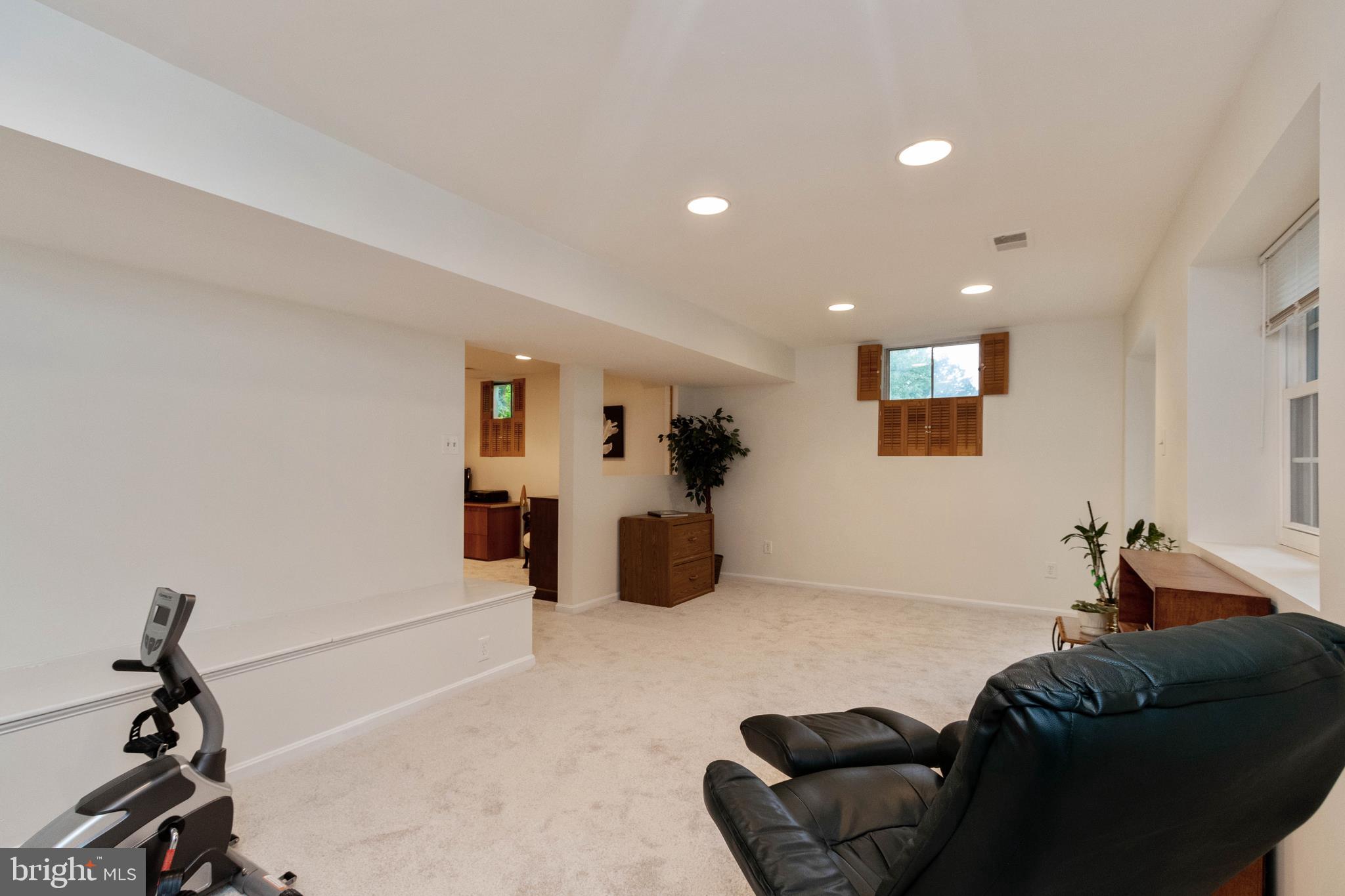 FAIR OAKS ESTATES - Residential