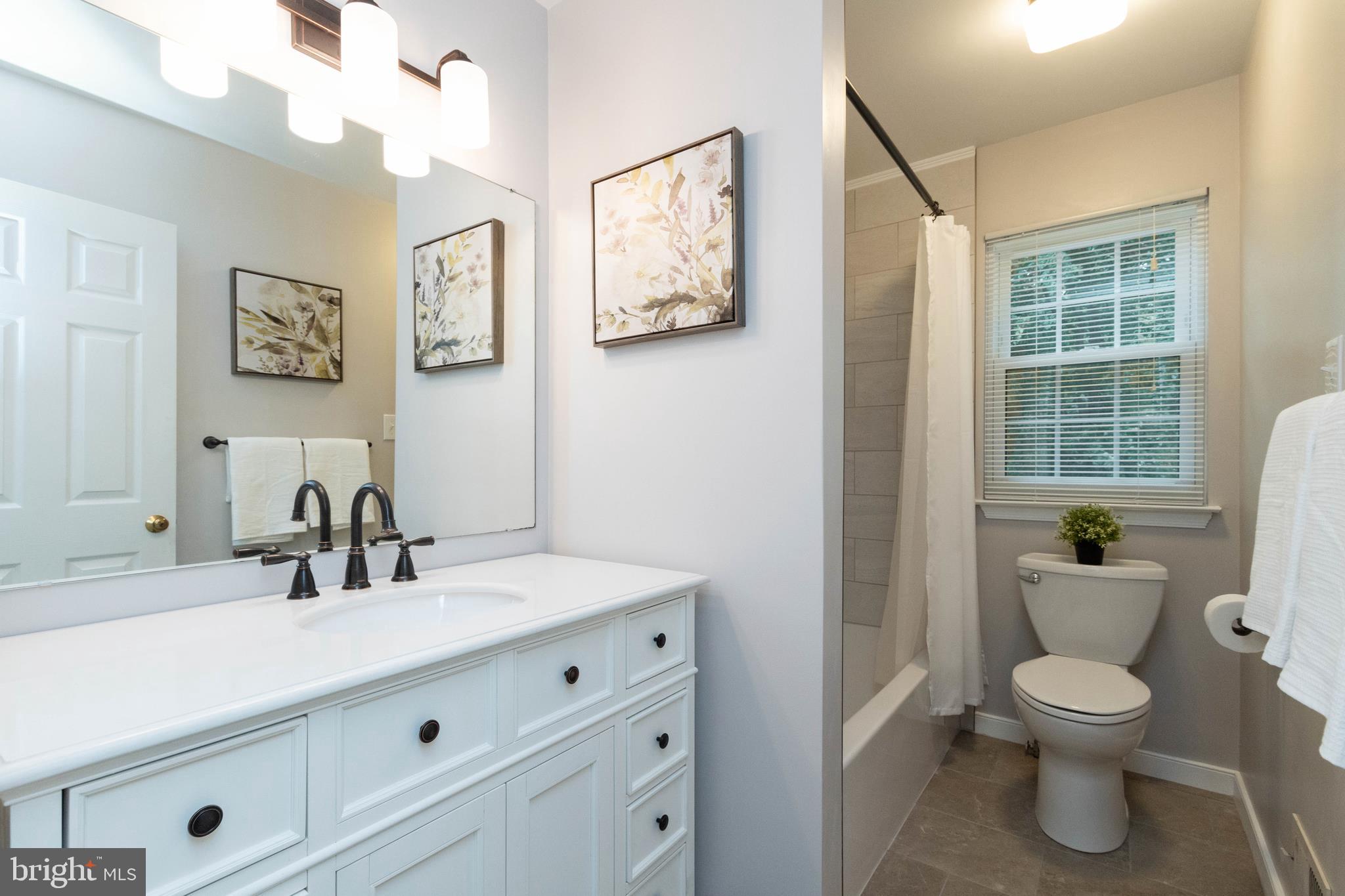 FAIR OAKS ESTATES - Residential