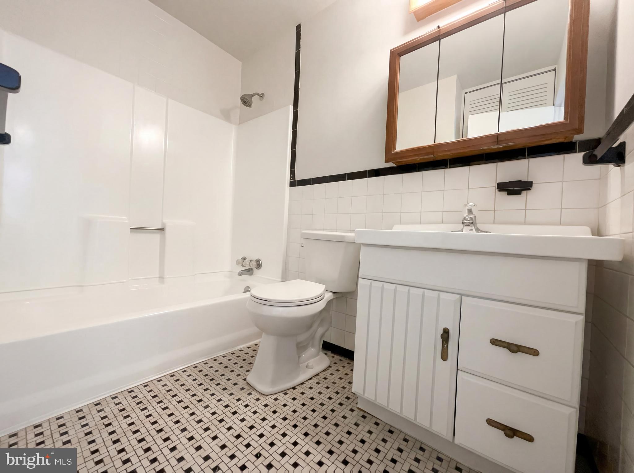 INDIAN HEAD MANOR SUB - Residential