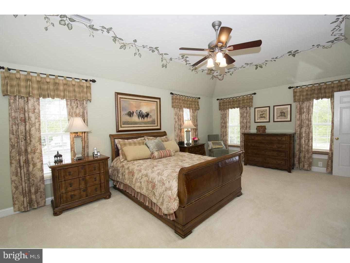 MAPLE HILL - Residential