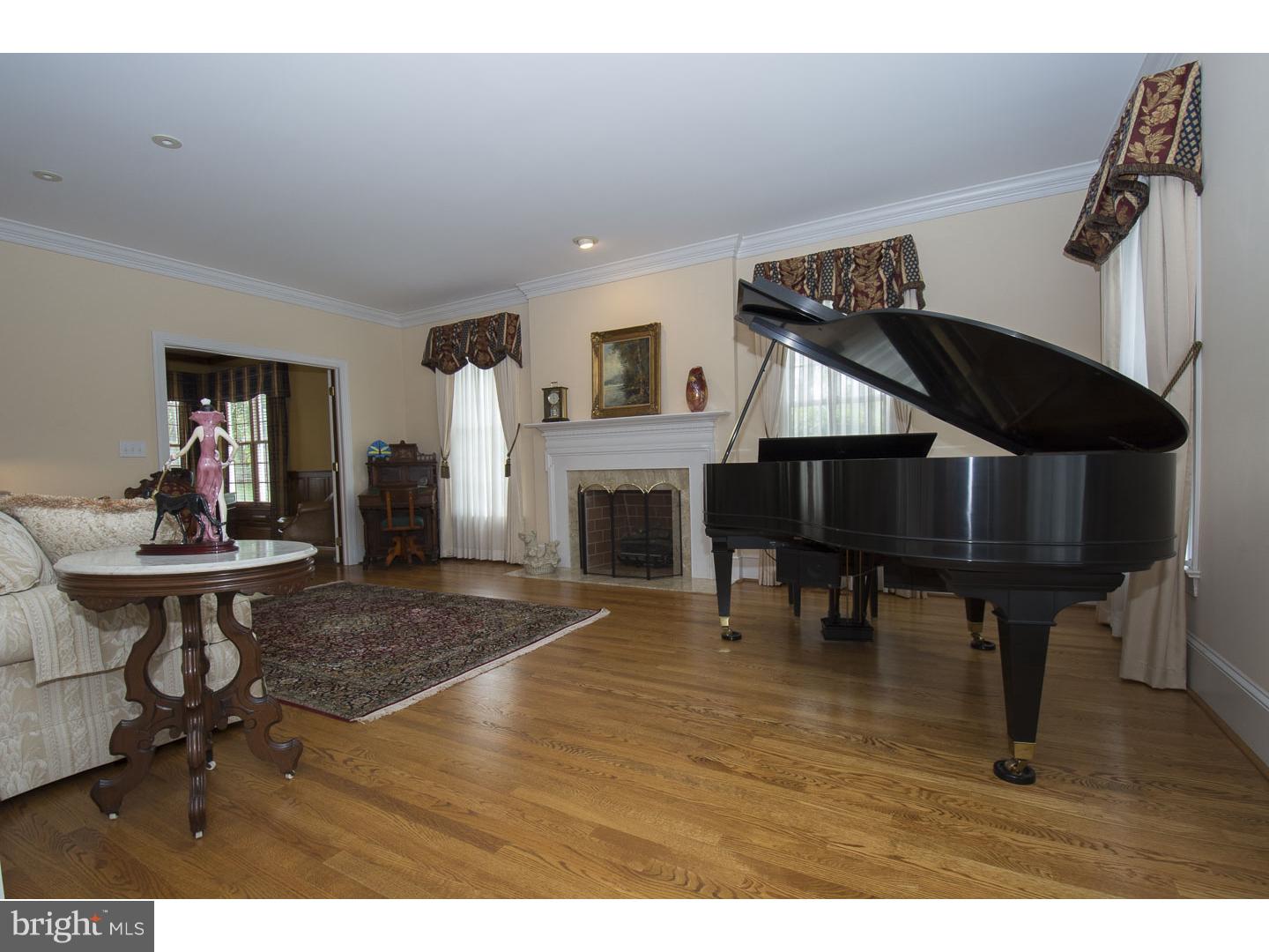 MAPLE HILL - Residential