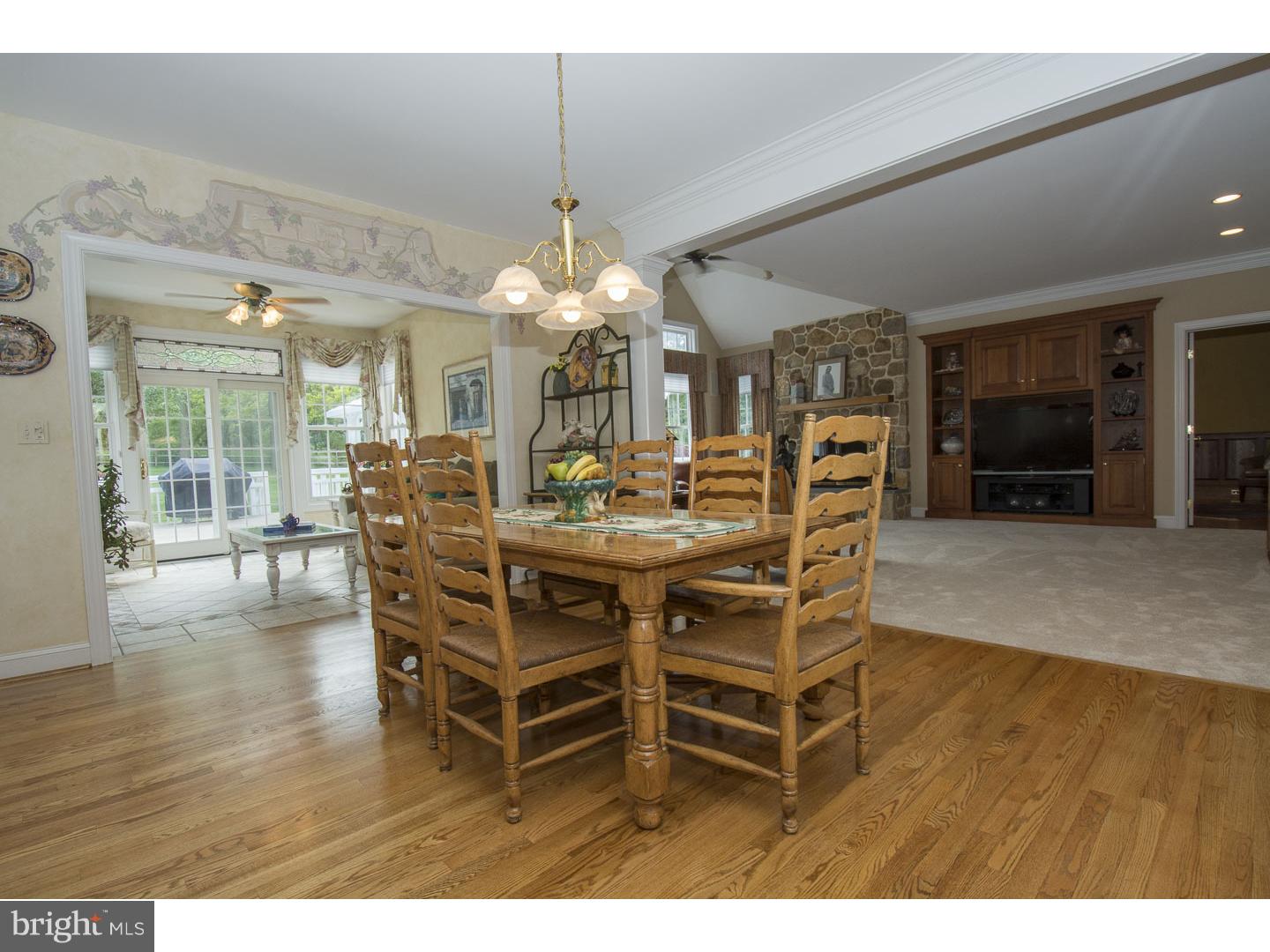 MAPLE HILL - Residential