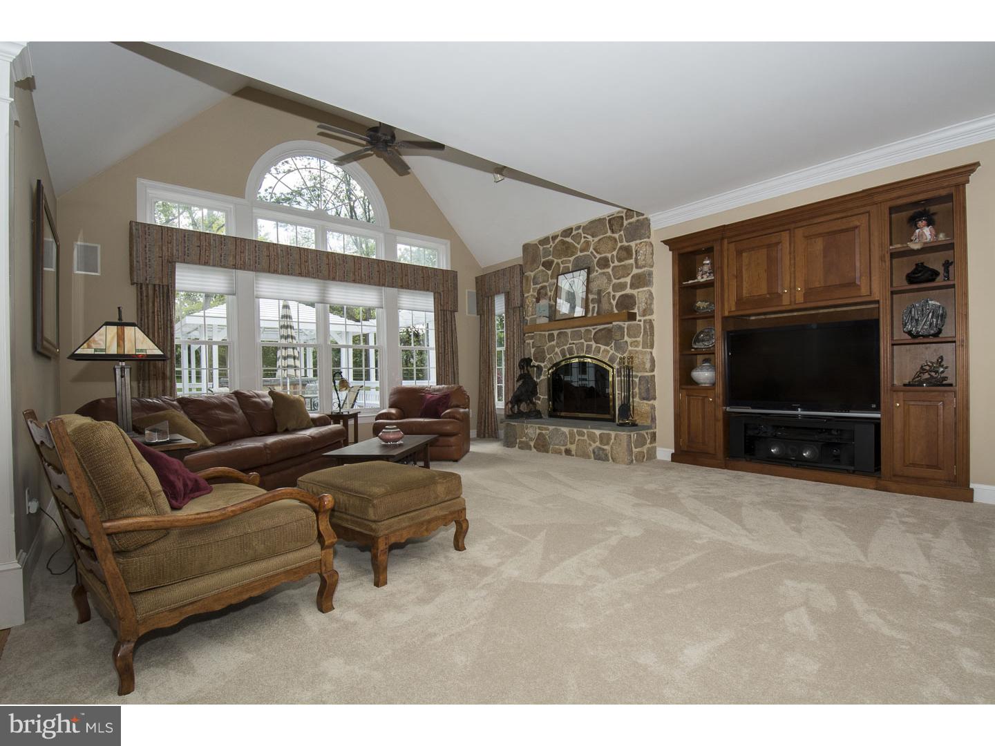 MAPLE HILL - Residential