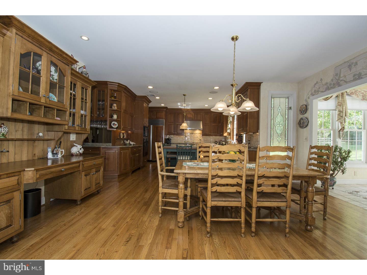 MAPLE HILL - Residential