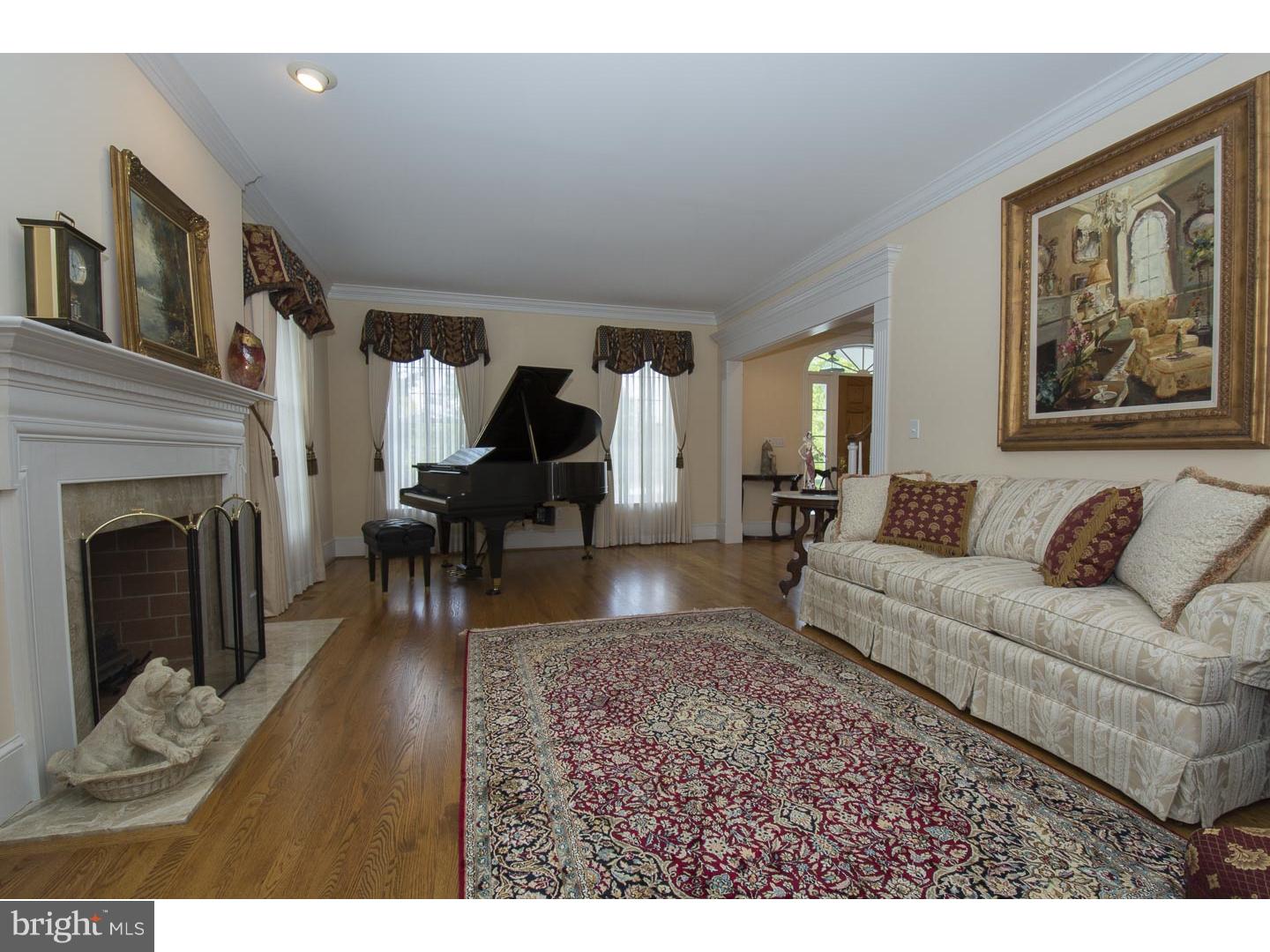 MAPLE HILL - Residential