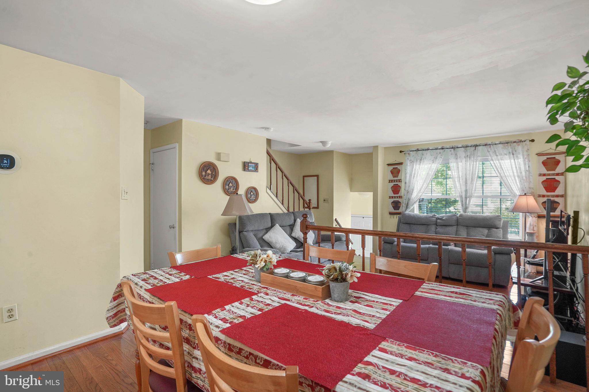 GUNNERS LAKE VILLAGE - Residential