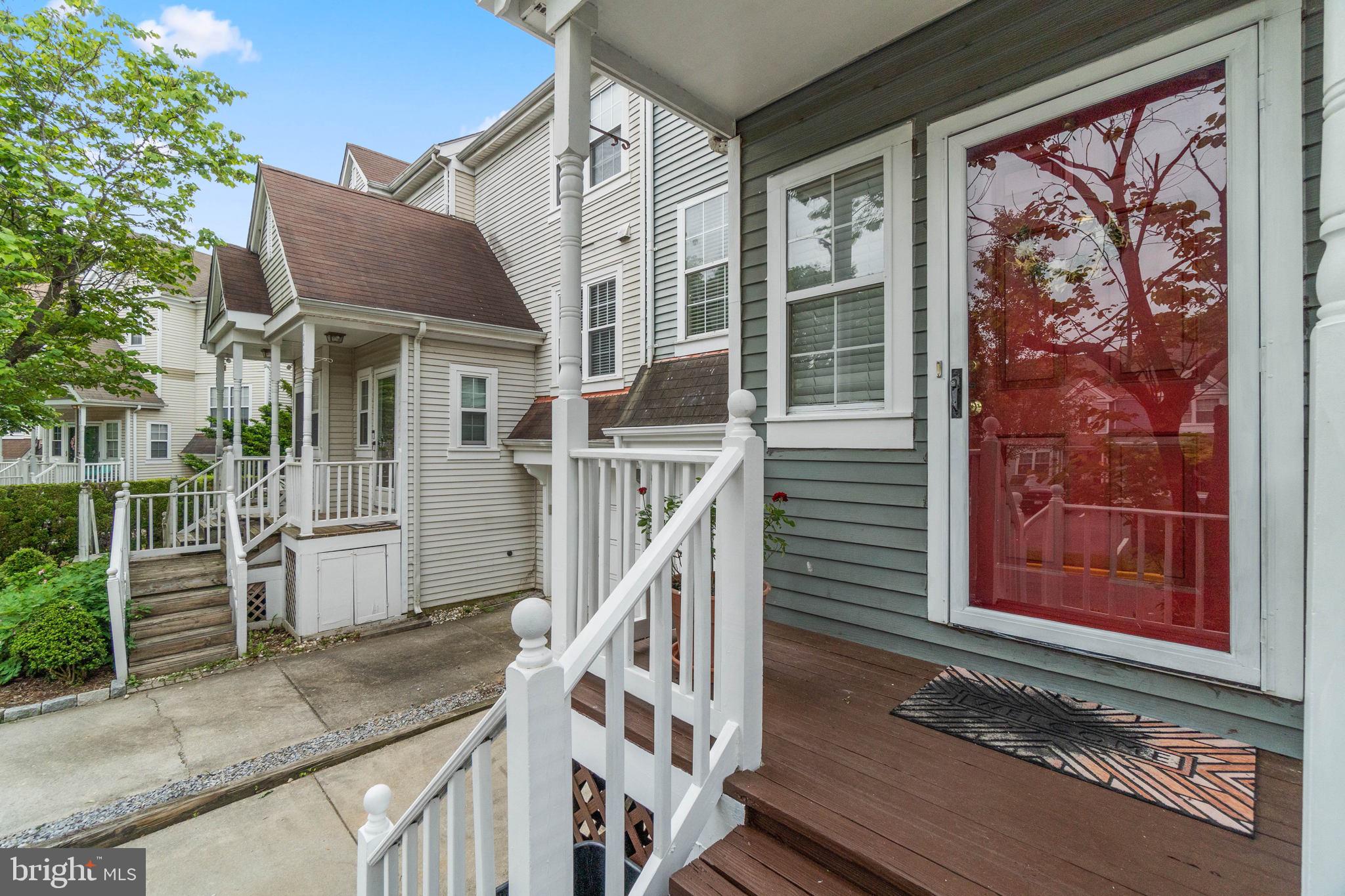 GUNNERS LAKE VILLAGE - Residential