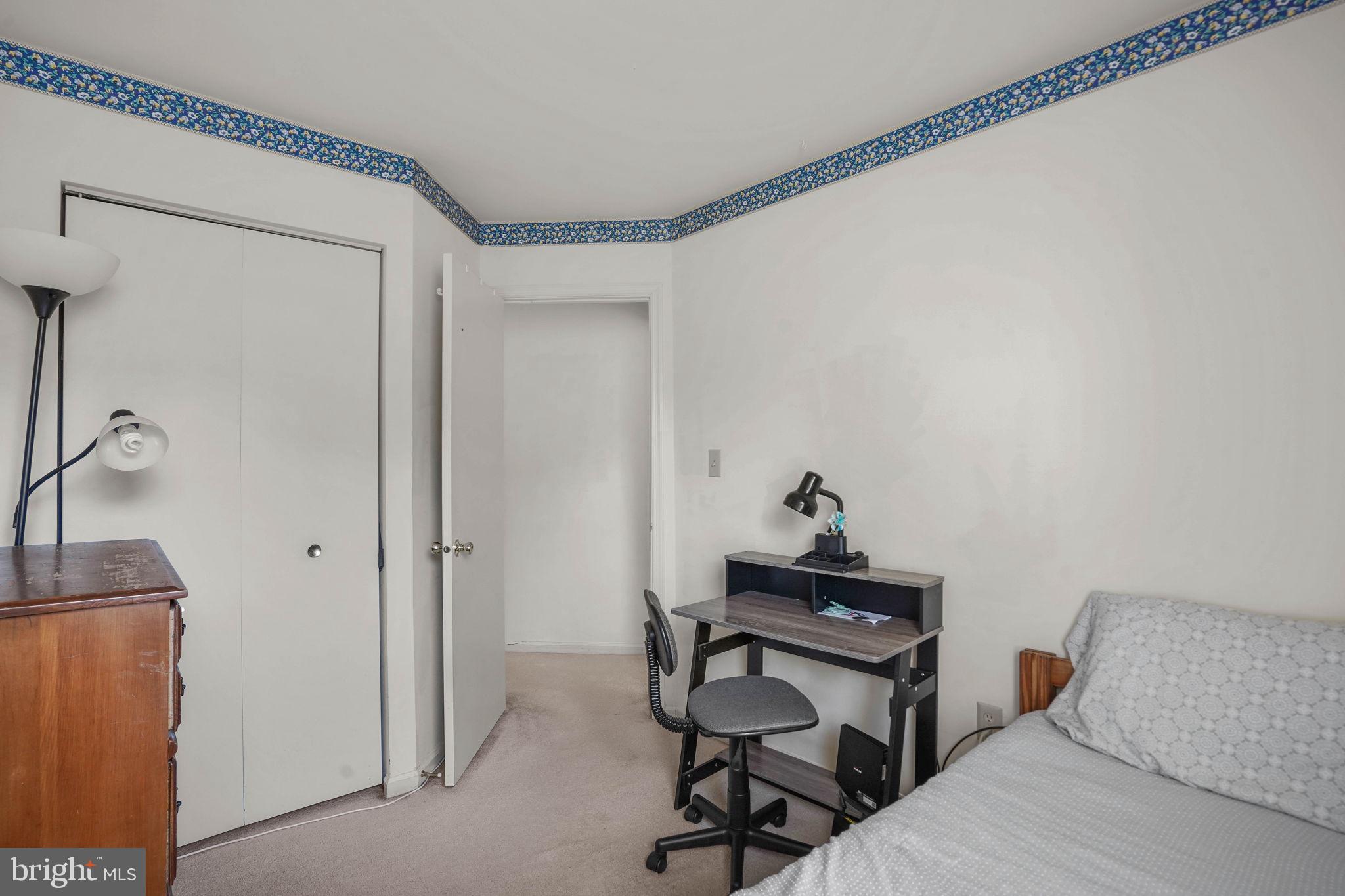 GUNNERS LAKE VILLAGE - Residential