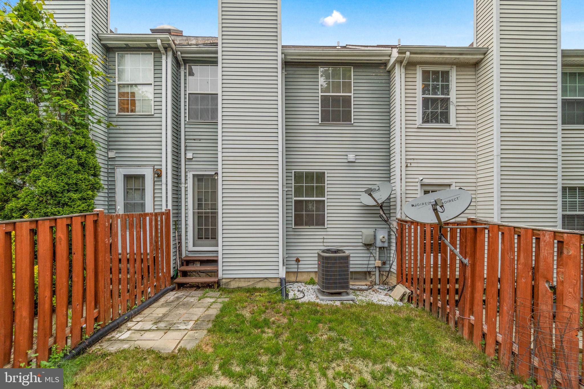 GUNNERS LAKE VILLAGE - Residential