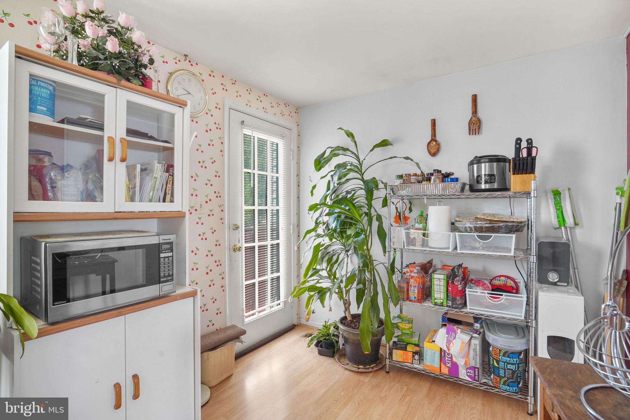 GUNNERS LAKE VILLAGE - Residential