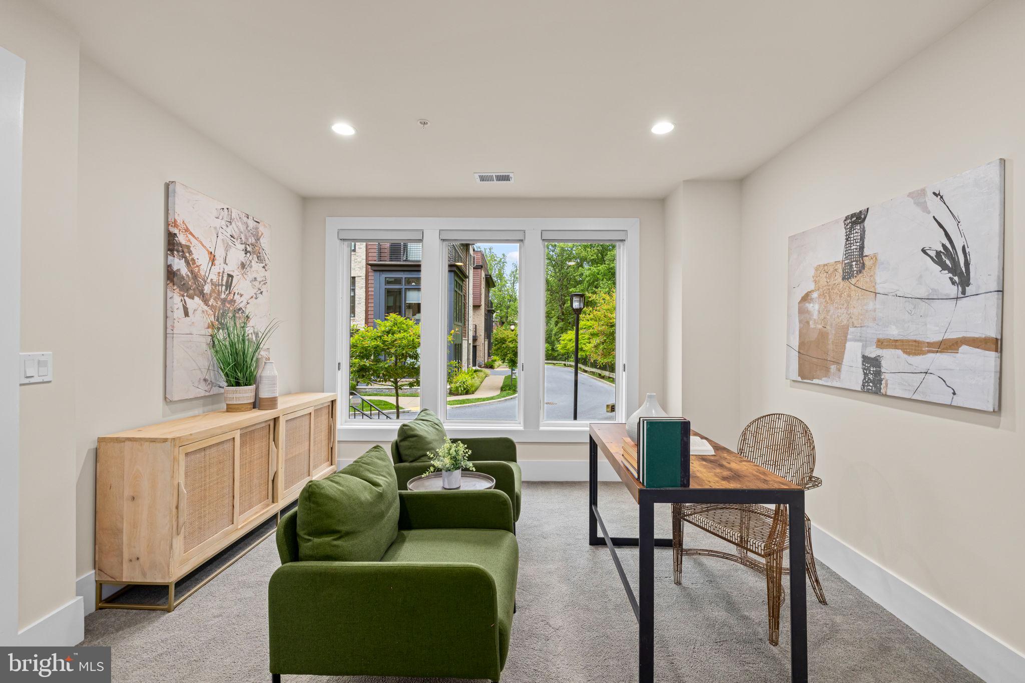 GROSVENOR HEIGHTS - Residential