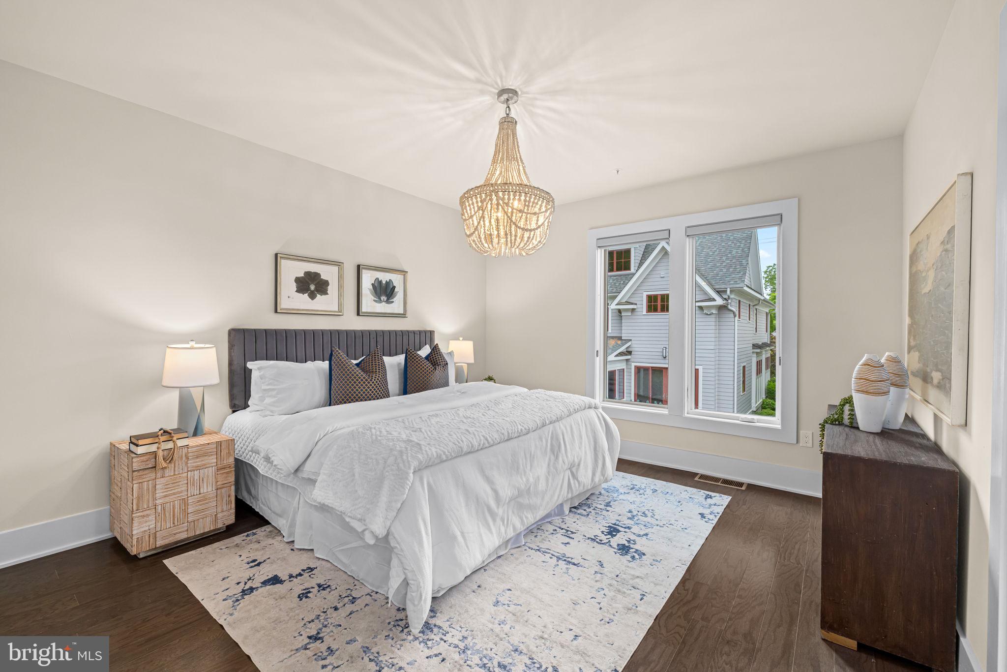 GROSVENOR HEIGHTS - Residential