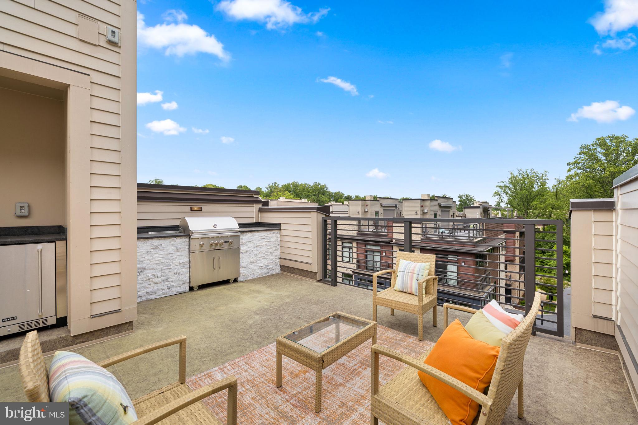 GROSVENOR HEIGHTS - Residential