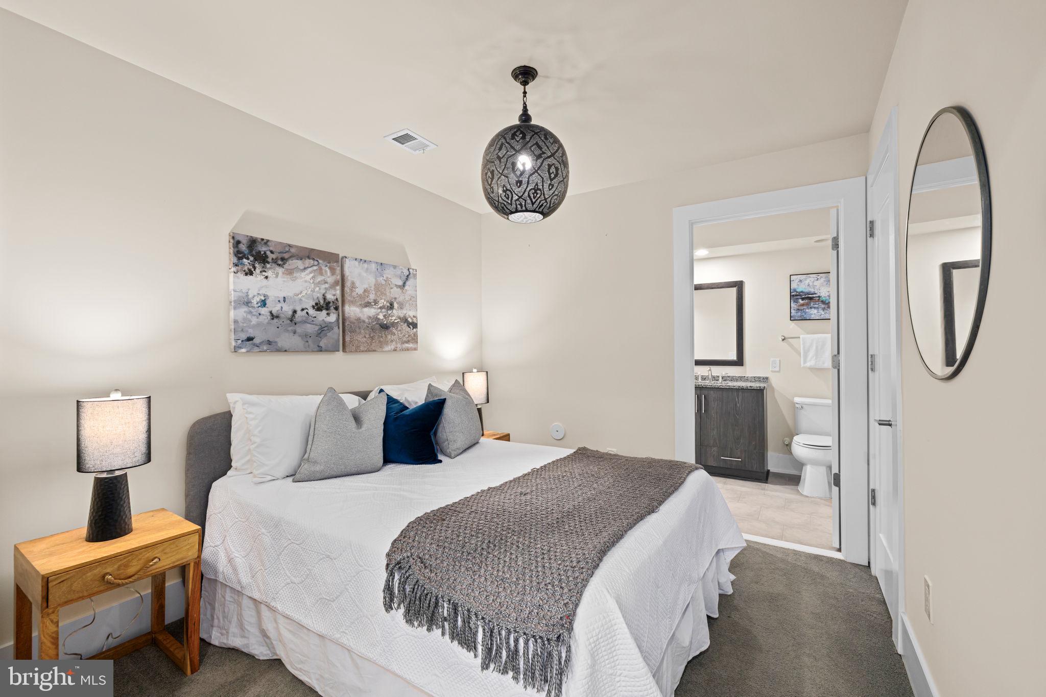 GROSVENOR HEIGHTS - Residential