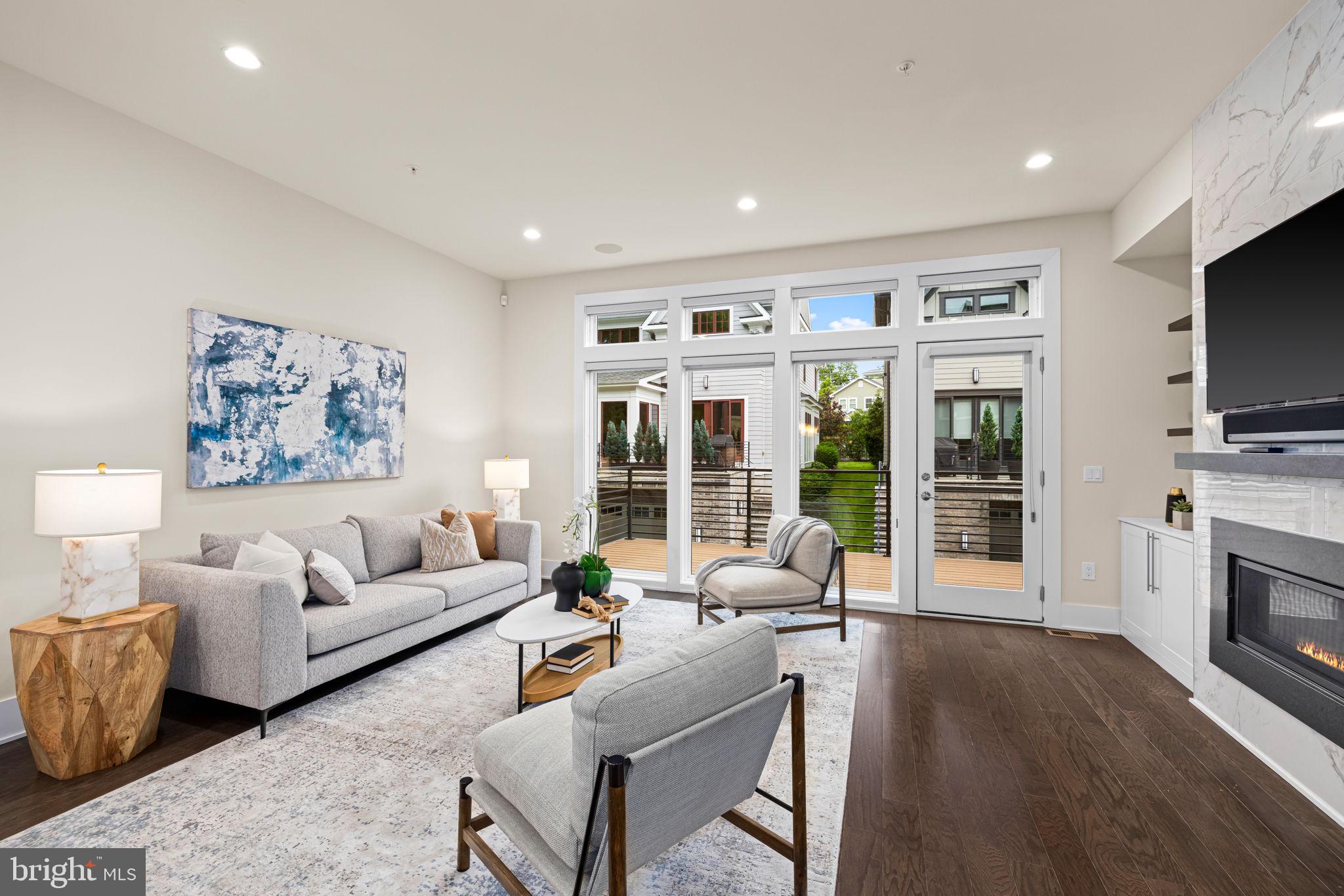 GROSVENOR HEIGHTS - Residential