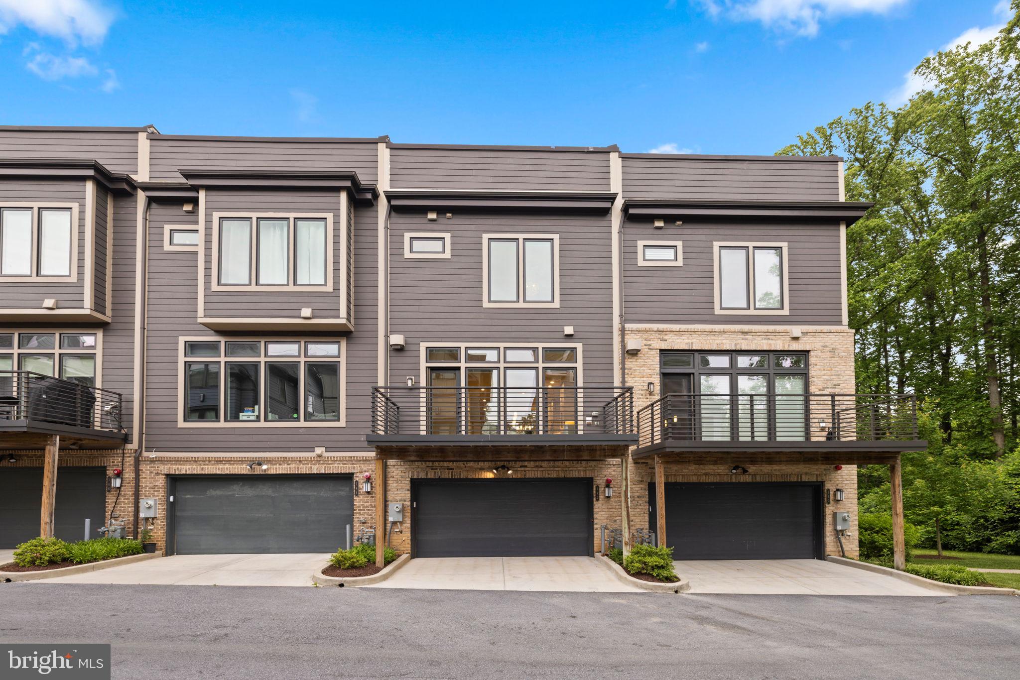 GROSVENOR HEIGHTS - Residential