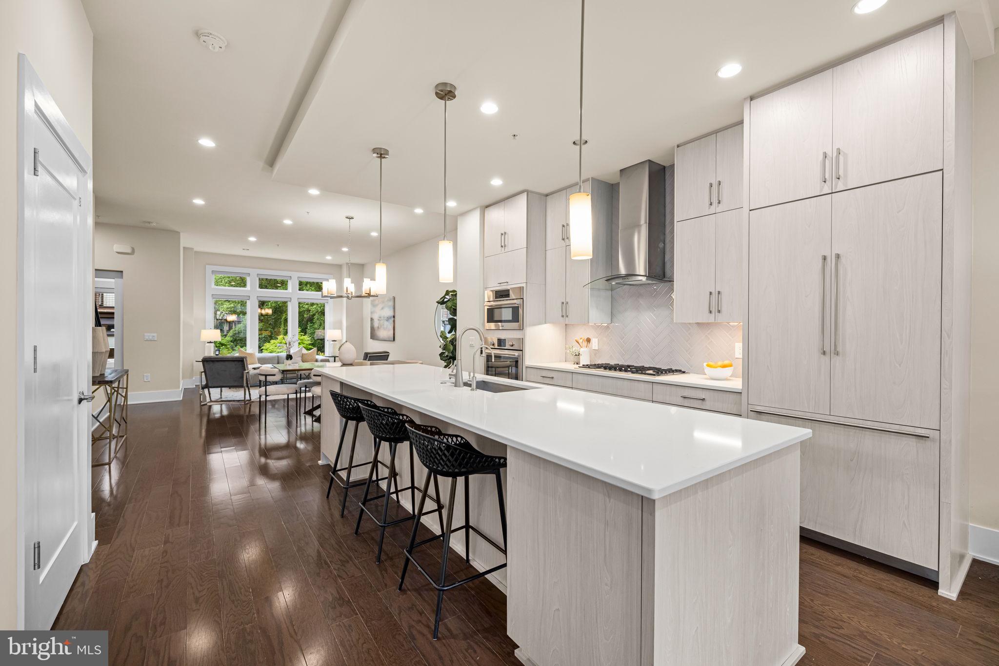 GROSVENOR HEIGHTS - Residential