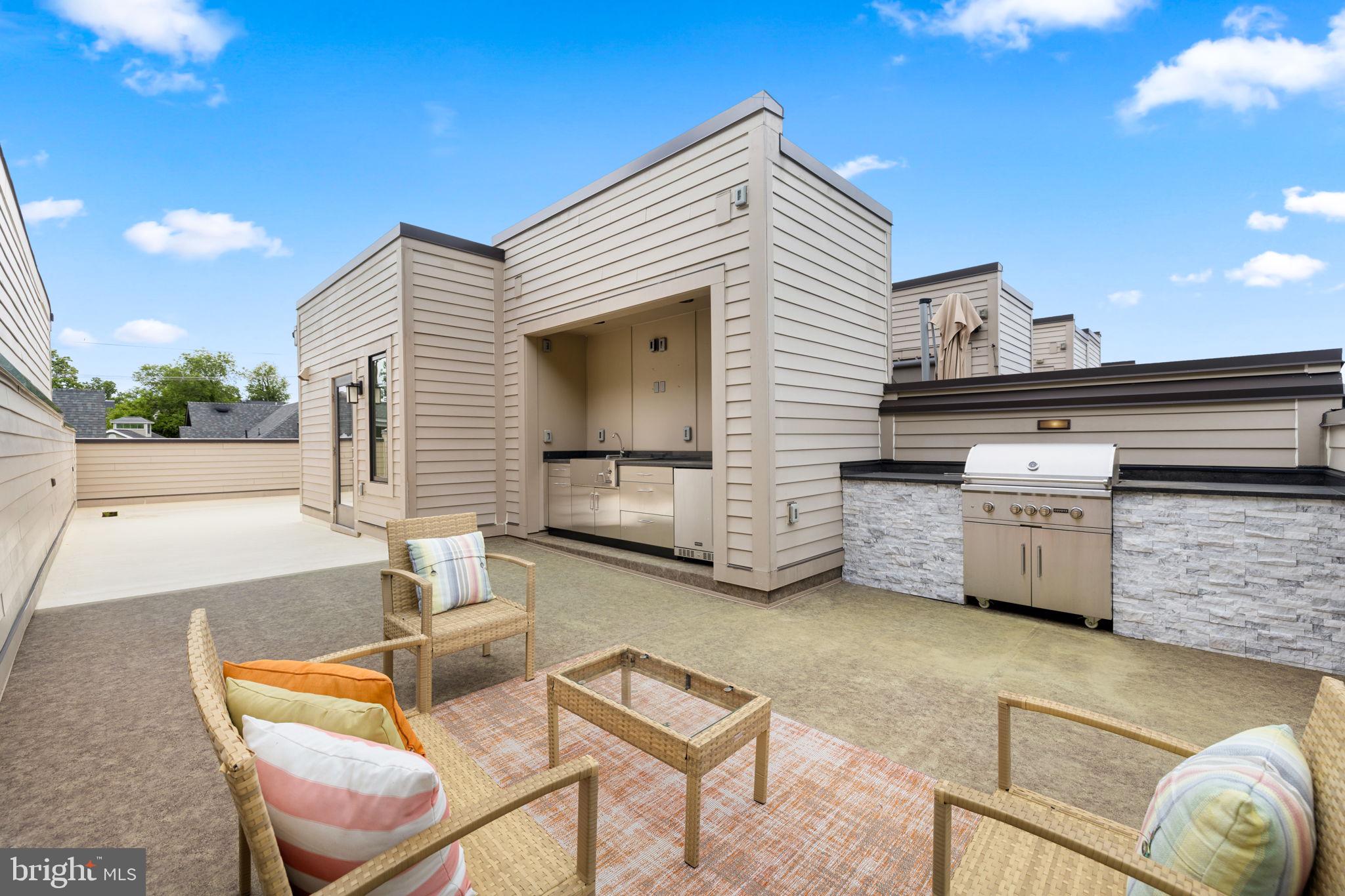 GROSVENOR HEIGHTS - Residential