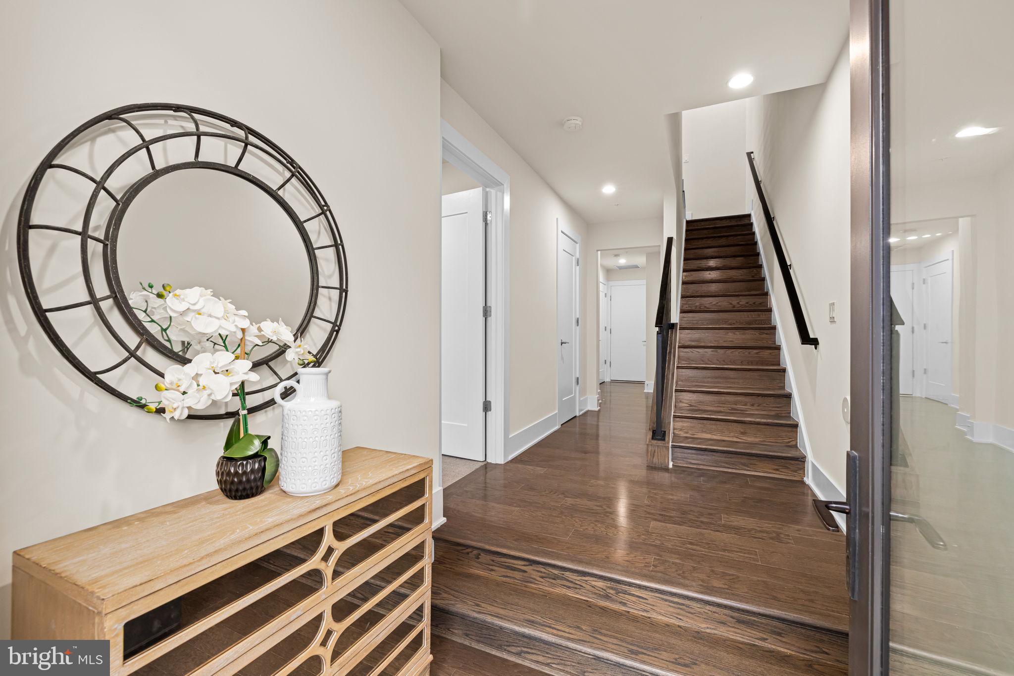 GROSVENOR HEIGHTS - Residential