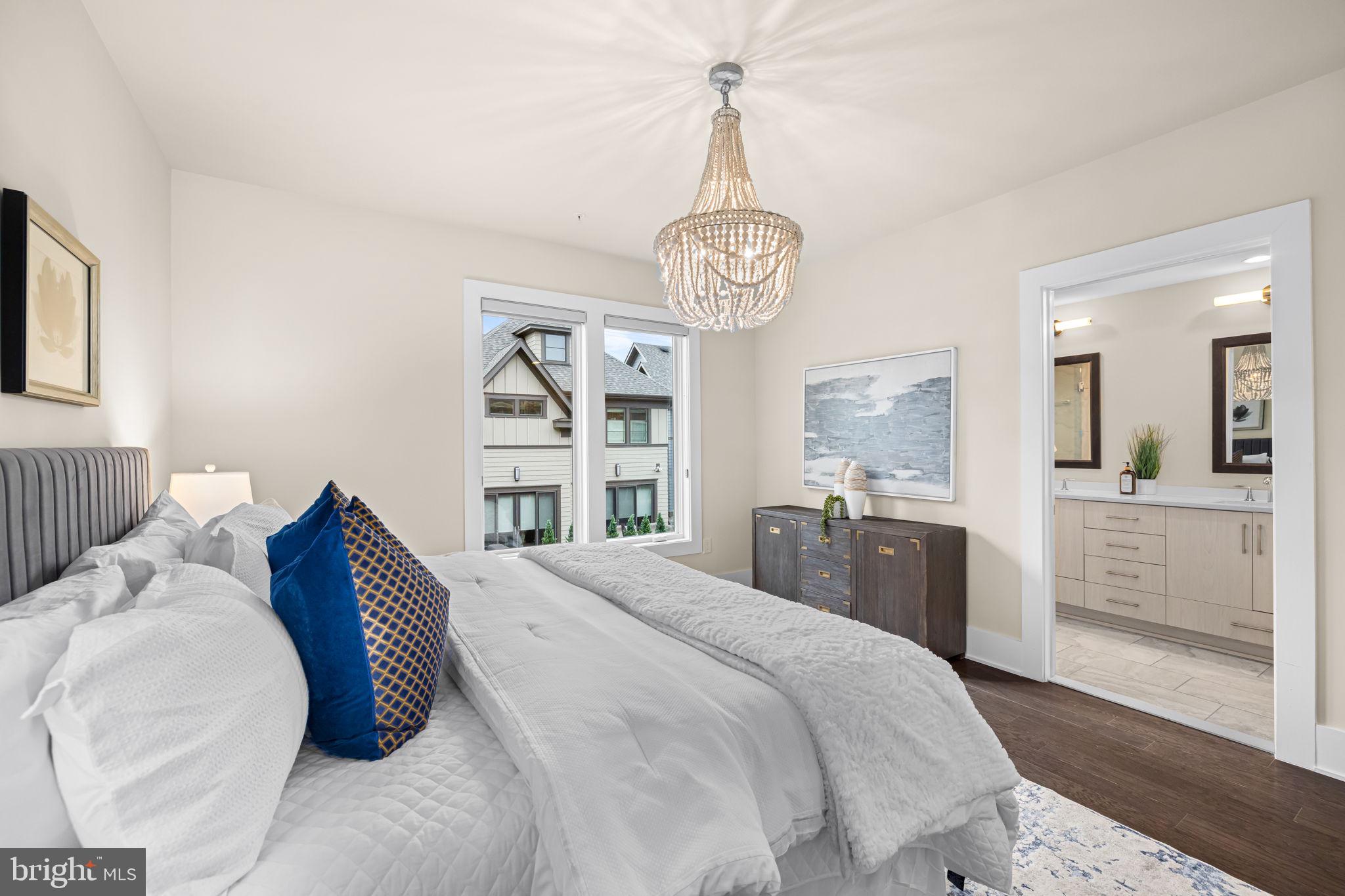 GROSVENOR HEIGHTS - Residential