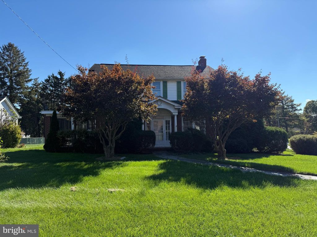 Photo of 3200 E Market Street, YORK, PA 17402 (MLS # PAYK2092718)