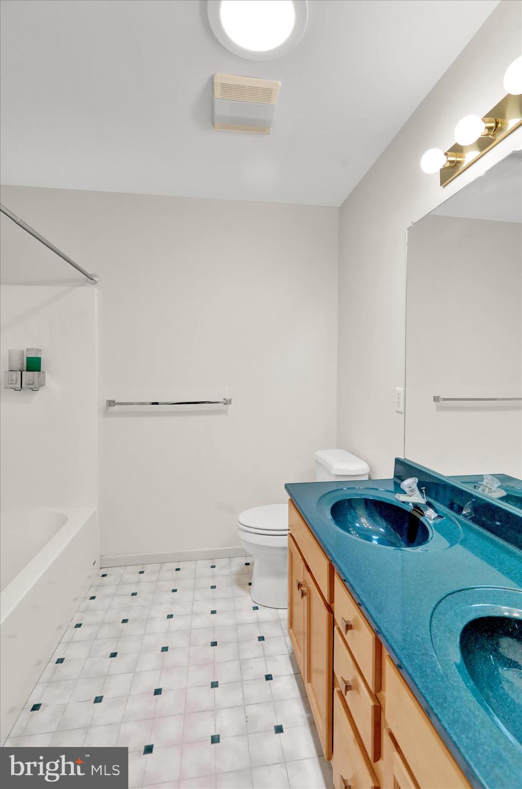 CREEKSIDE ESTATES - Residential