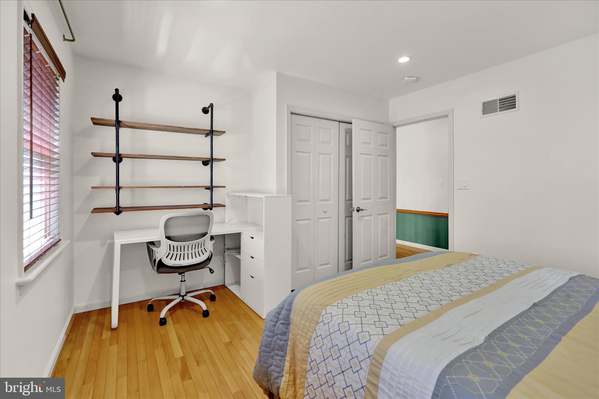 CREEKSIDE ESTATES - Residential