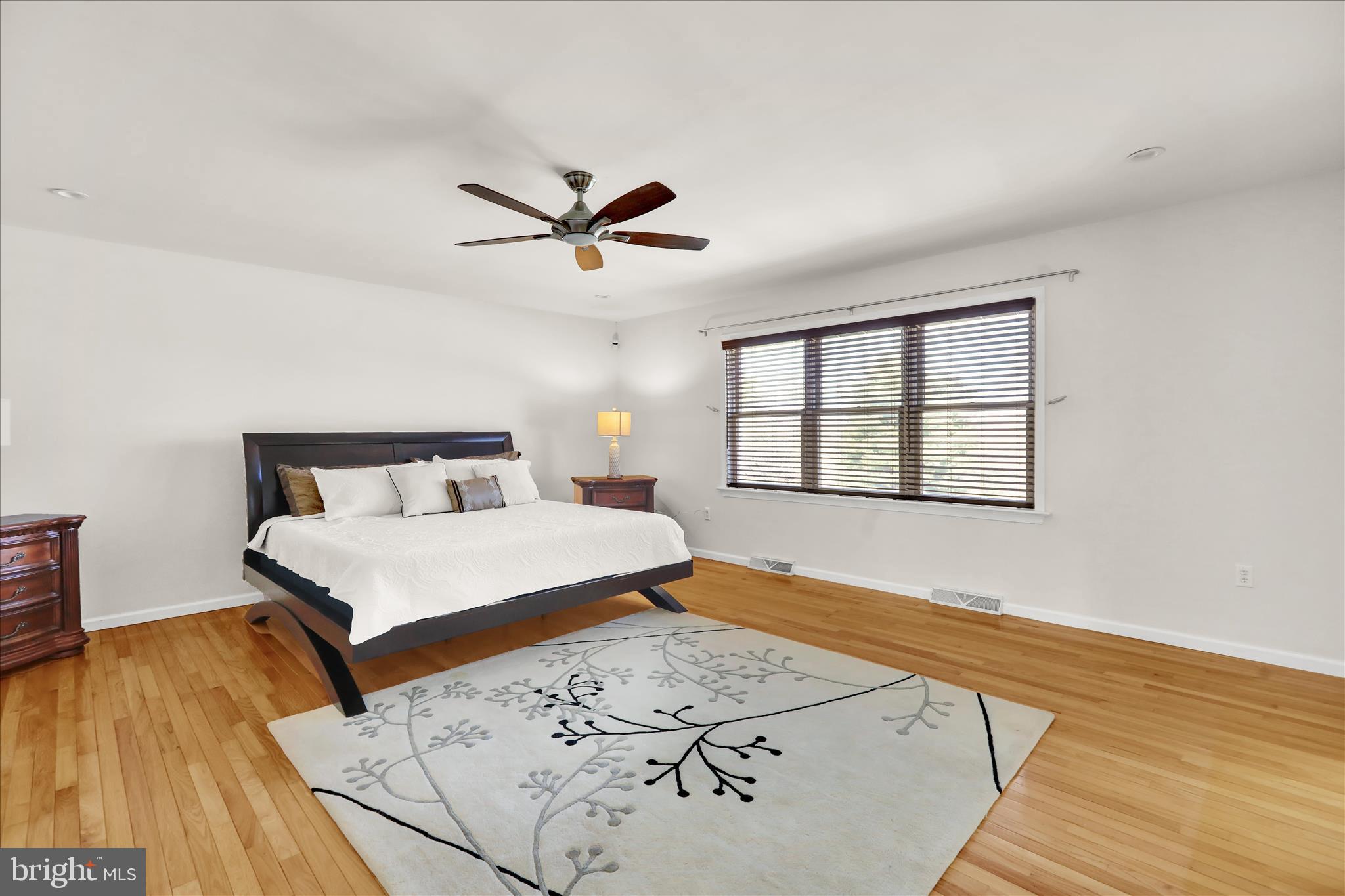 CREEKSIDE ESTATES - Residential