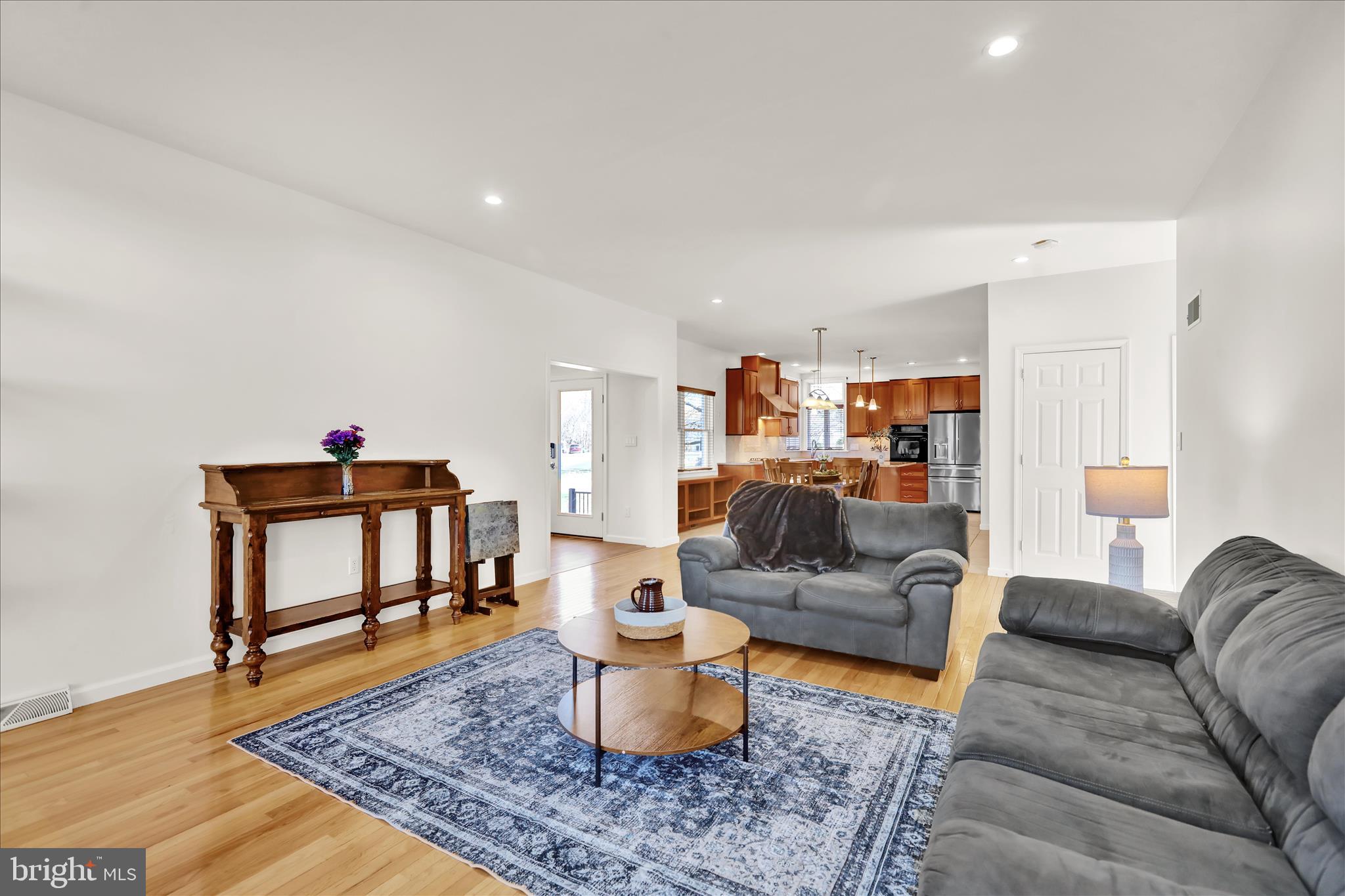 CREEKSIDE ESTATES - Residential