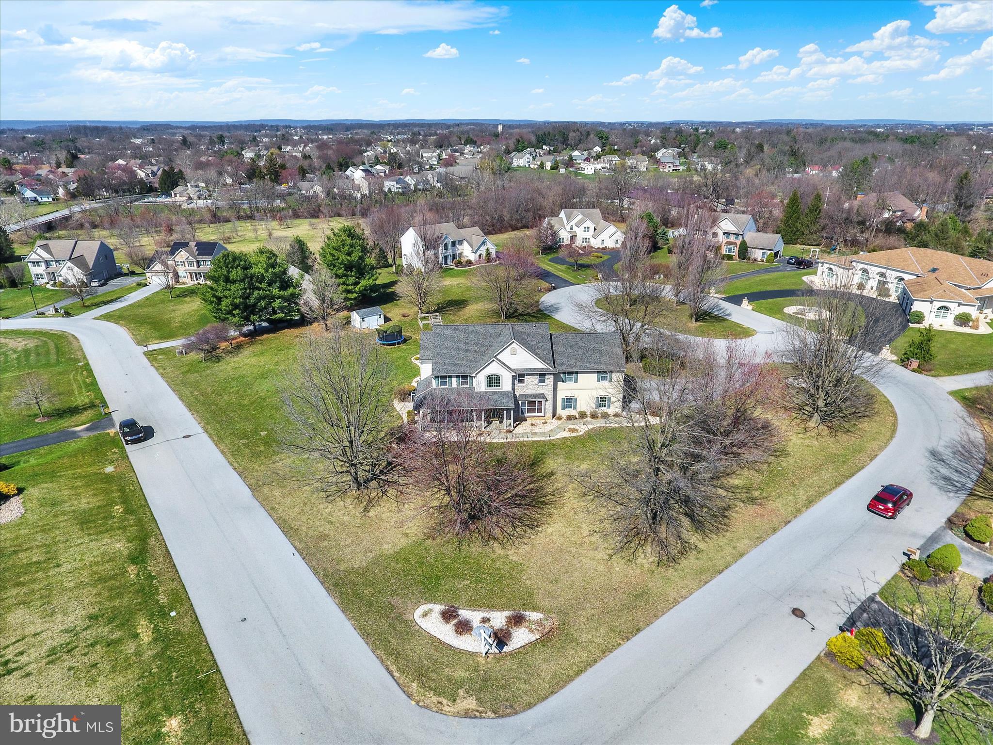 CREEKSIDE ESTATES - Residential