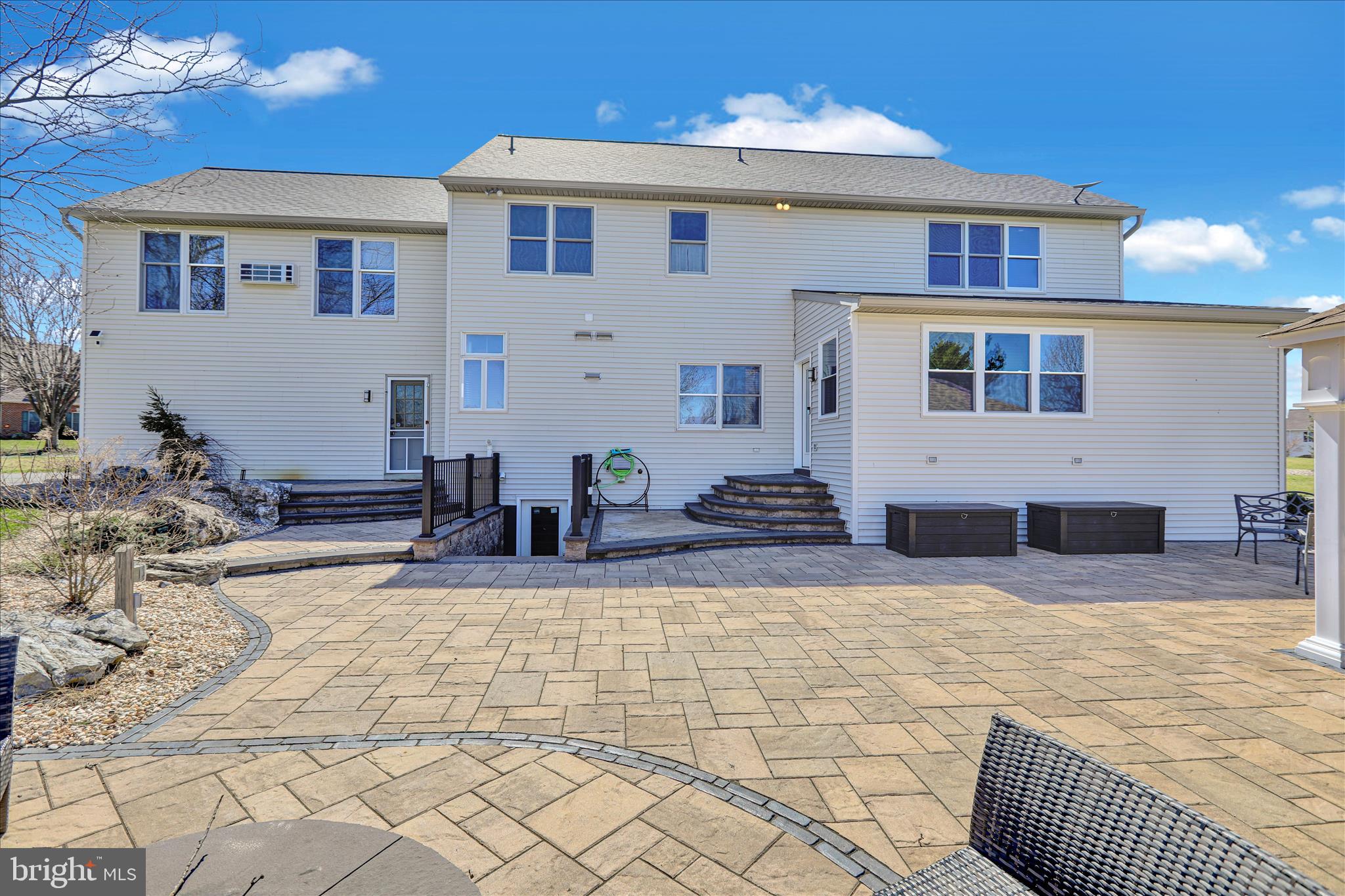 CREEKSIDE ESTATES - Residential