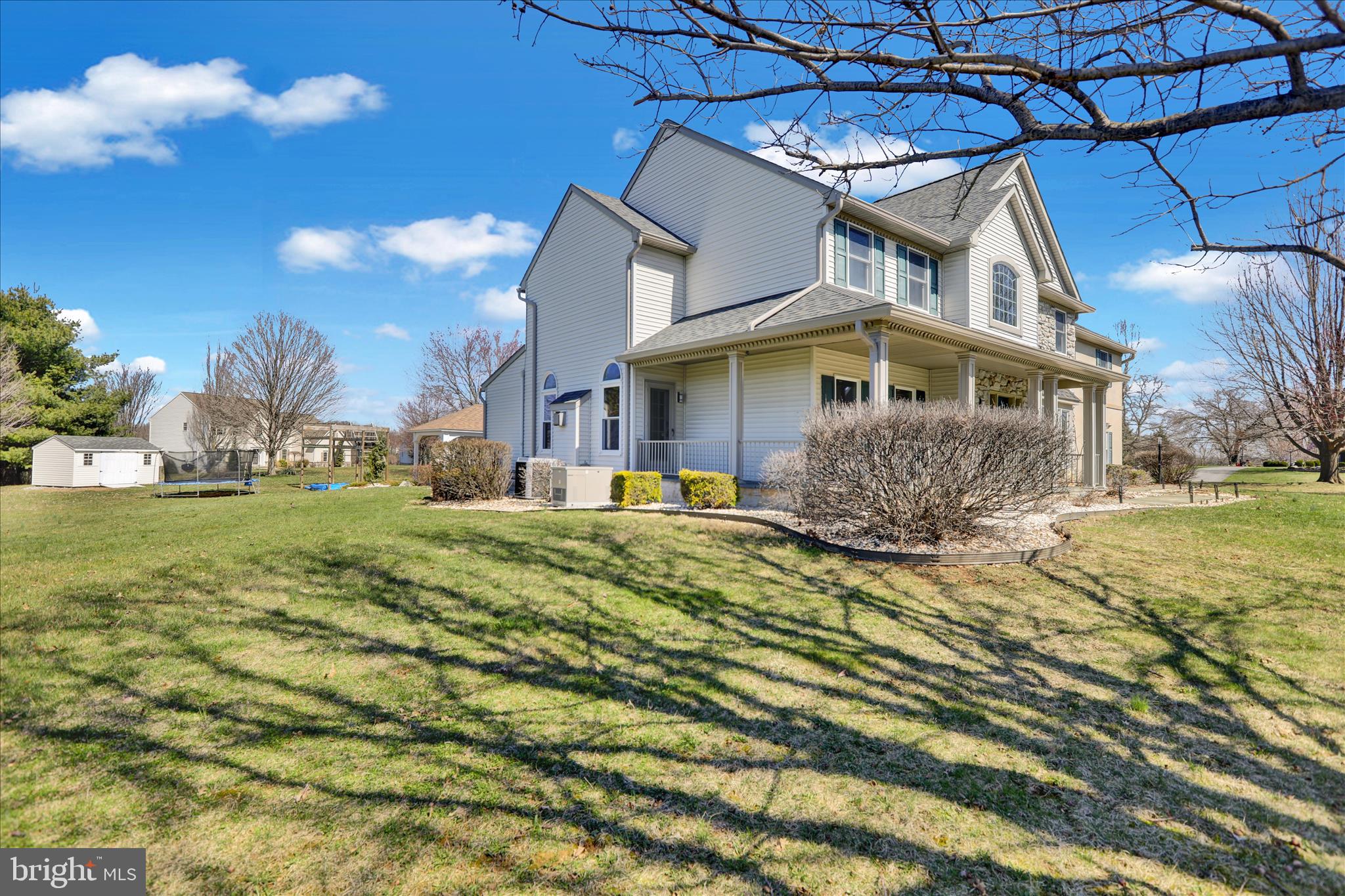 CREEKSIDE ESTATES - Residential