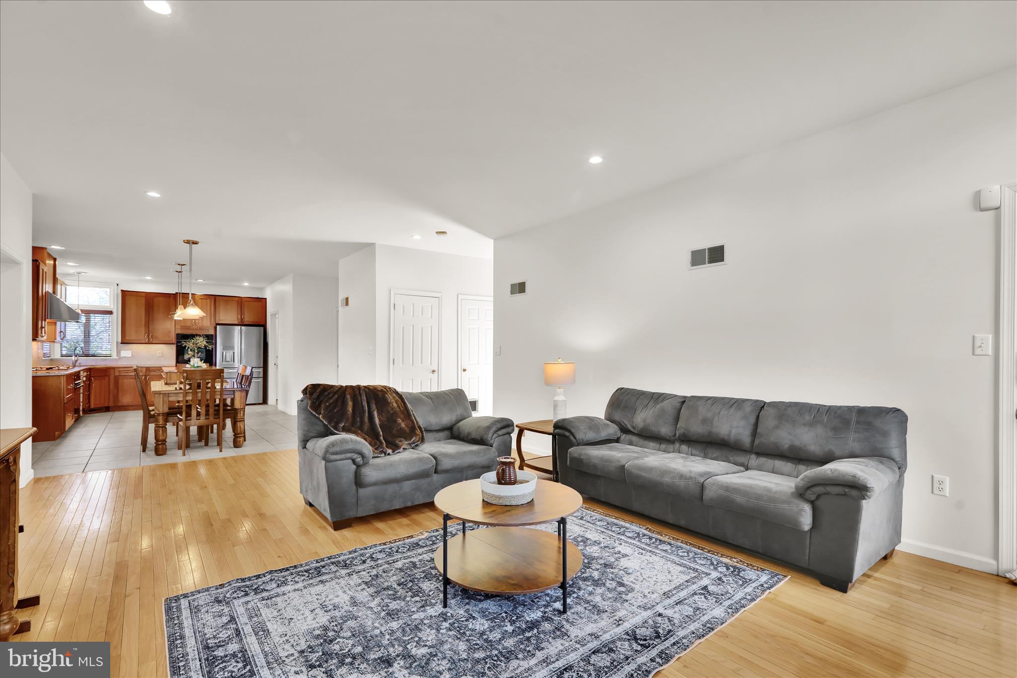 CREEKSIDE ESTATES - Residential