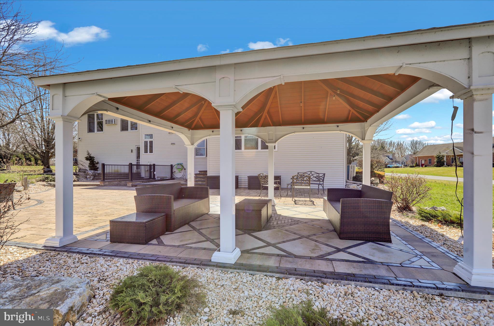 CREEKSIDE ESTATES - Residential