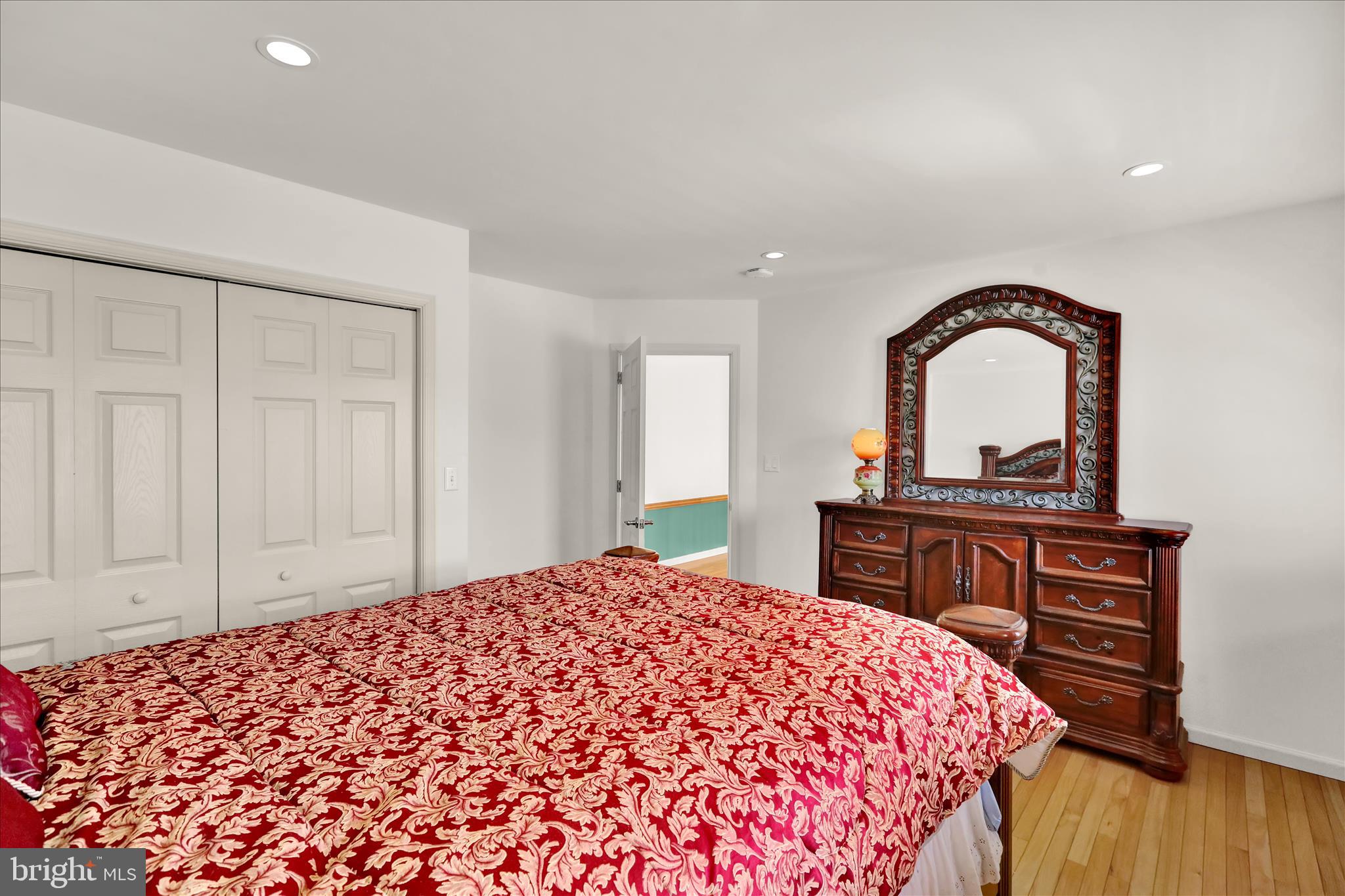 CREEKSIDE ESTATES - Residential