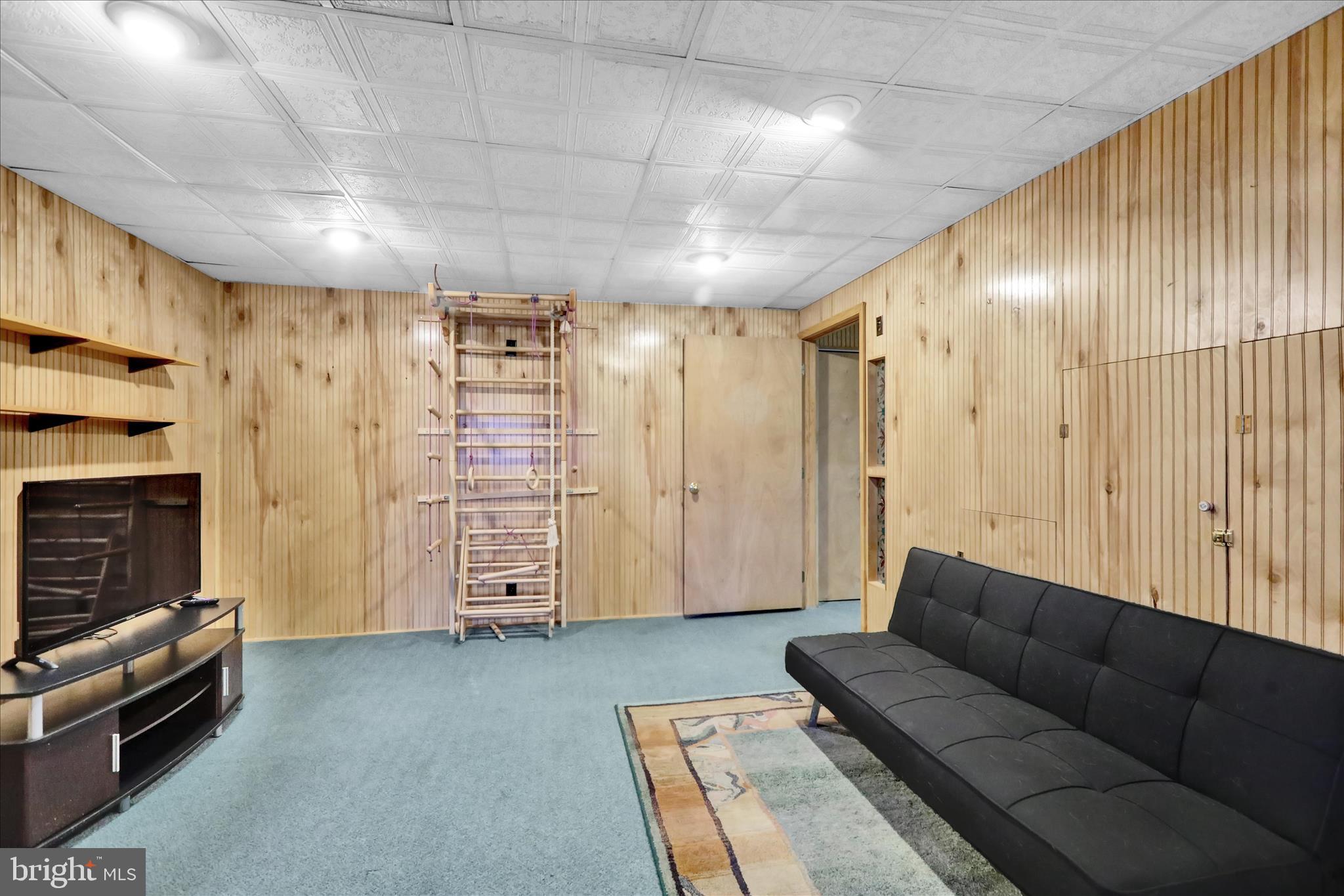 CREEKSIDE ESTATES - Residential