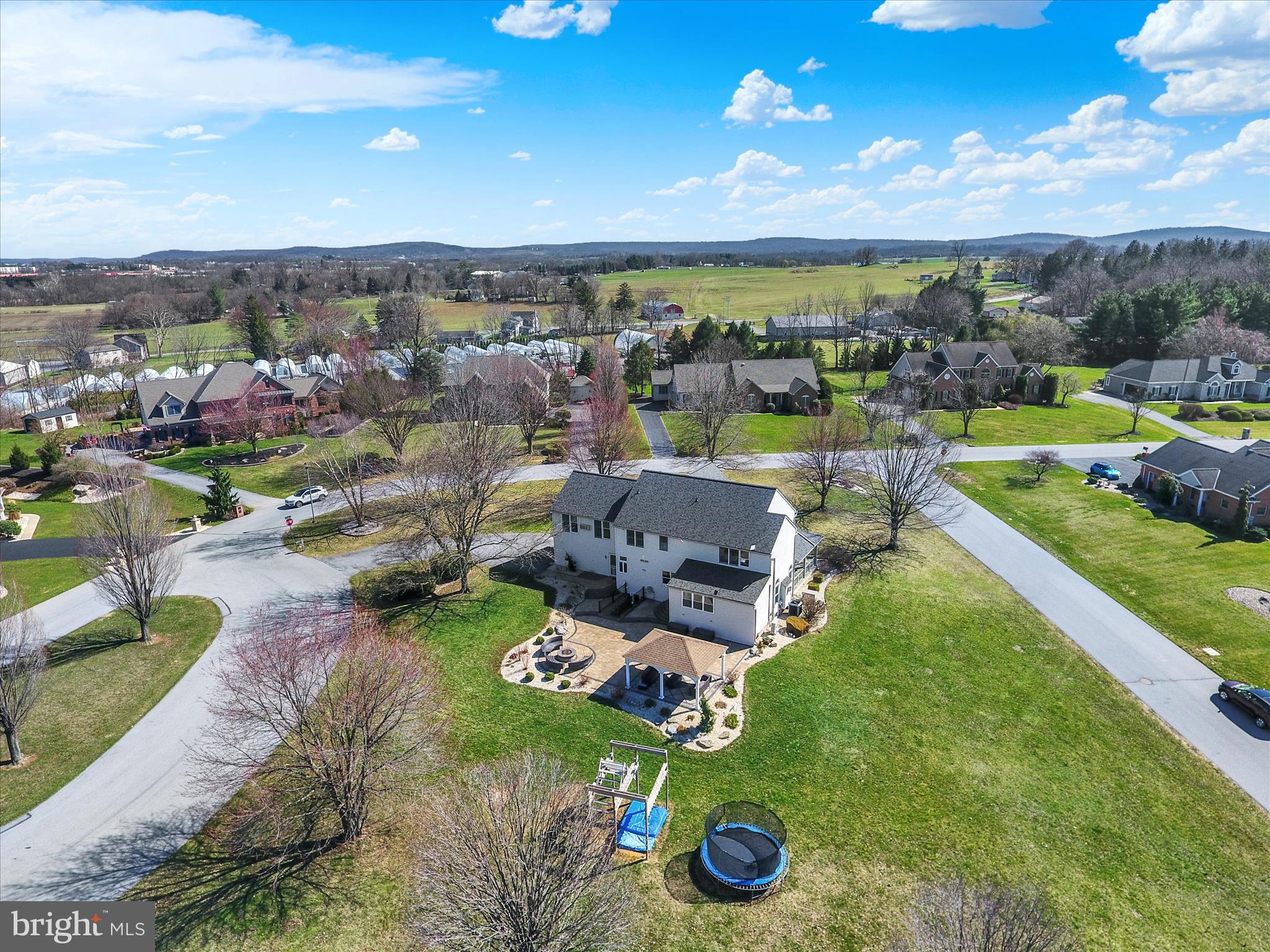 CREEKSIDE ESTATES - Residential