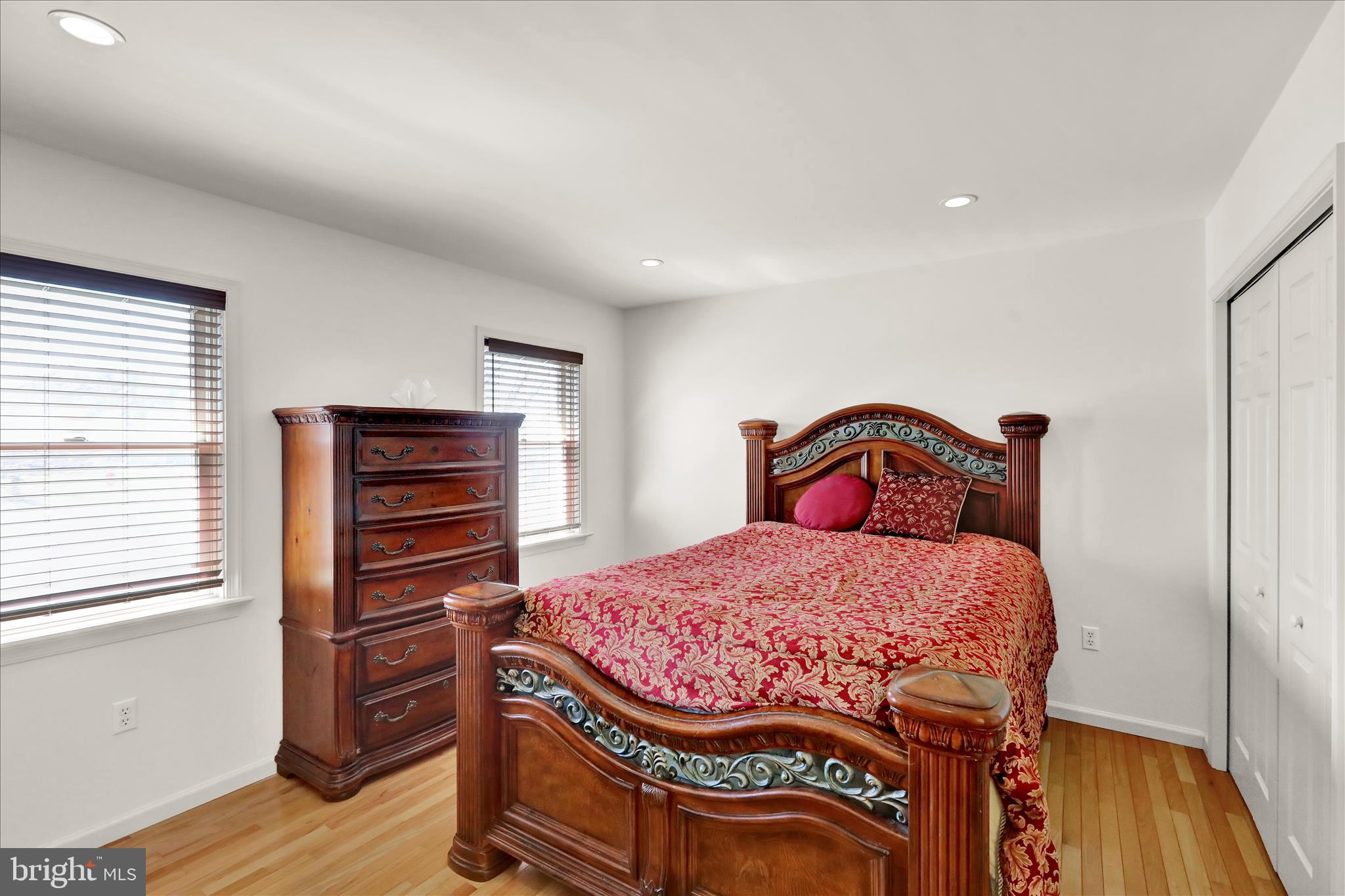 CREEKSIDE ESTATES - Residential