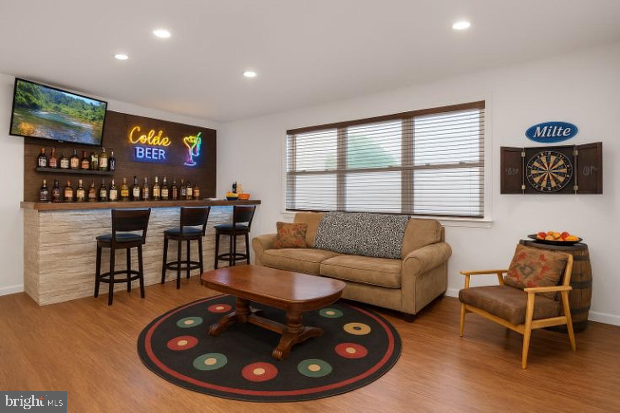 CREEKSIDE ESTATES - Residential