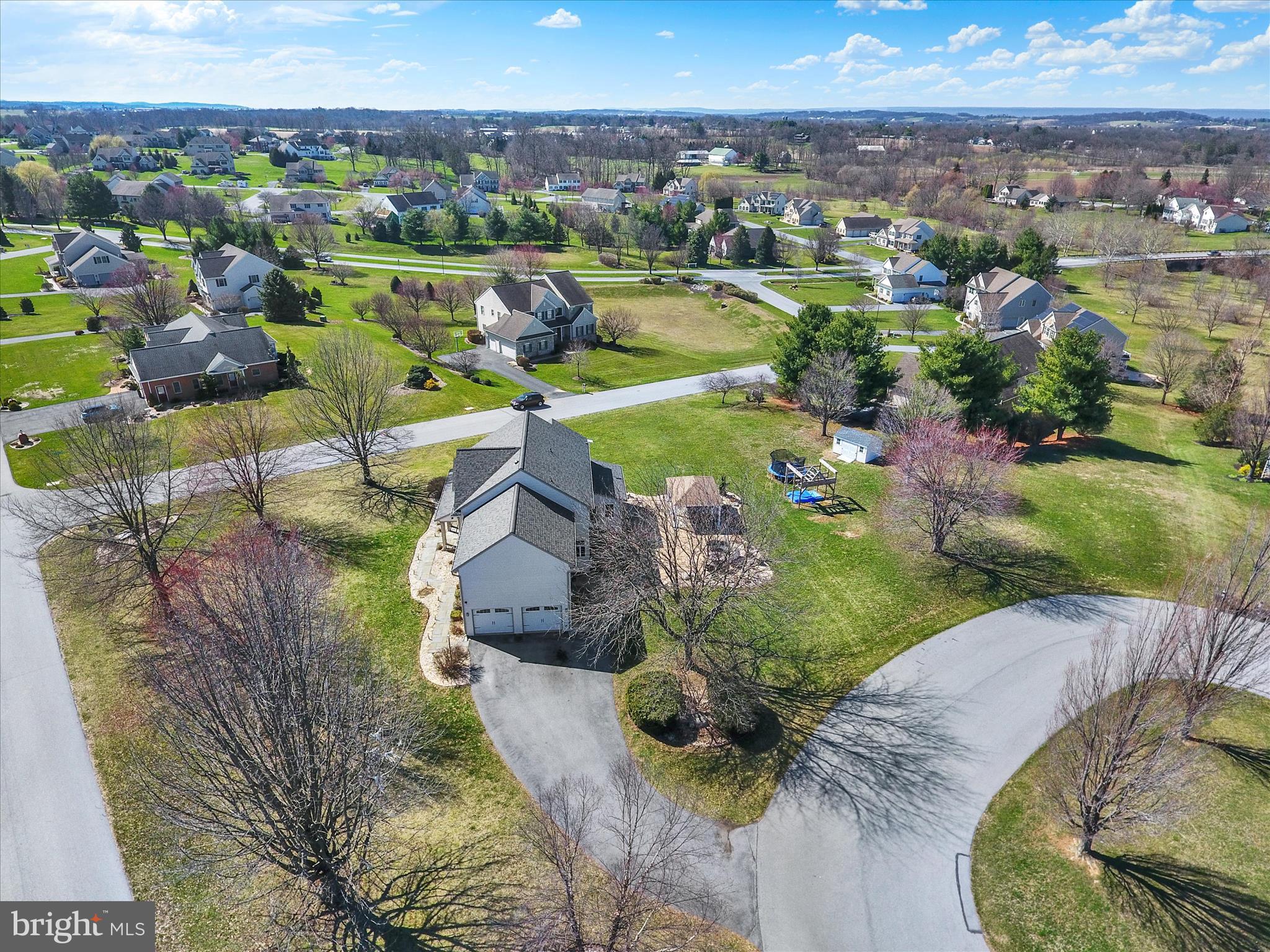 CREEKSIDE ESTATES - Residential