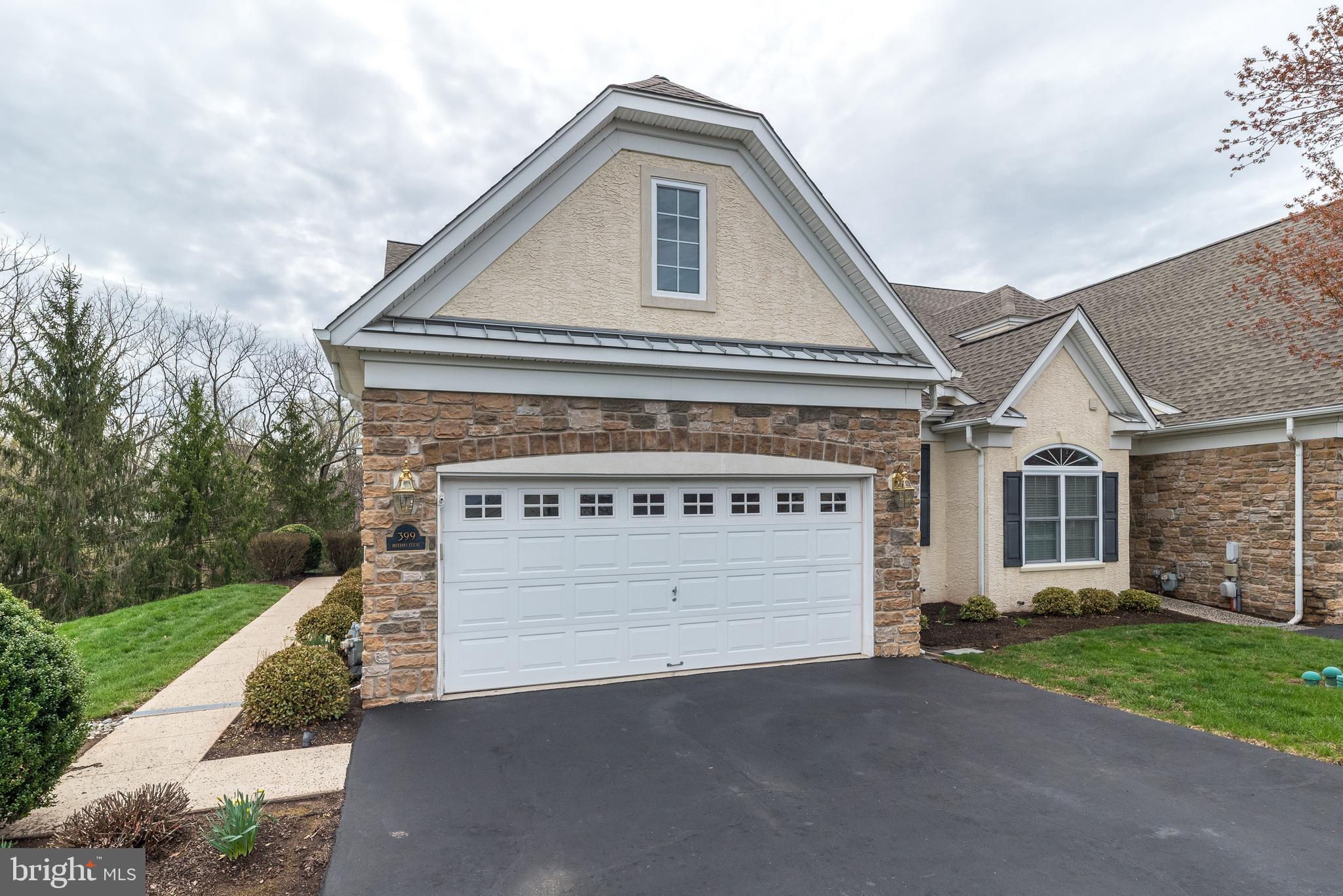 HARRINGTON VILLAGE - Residential