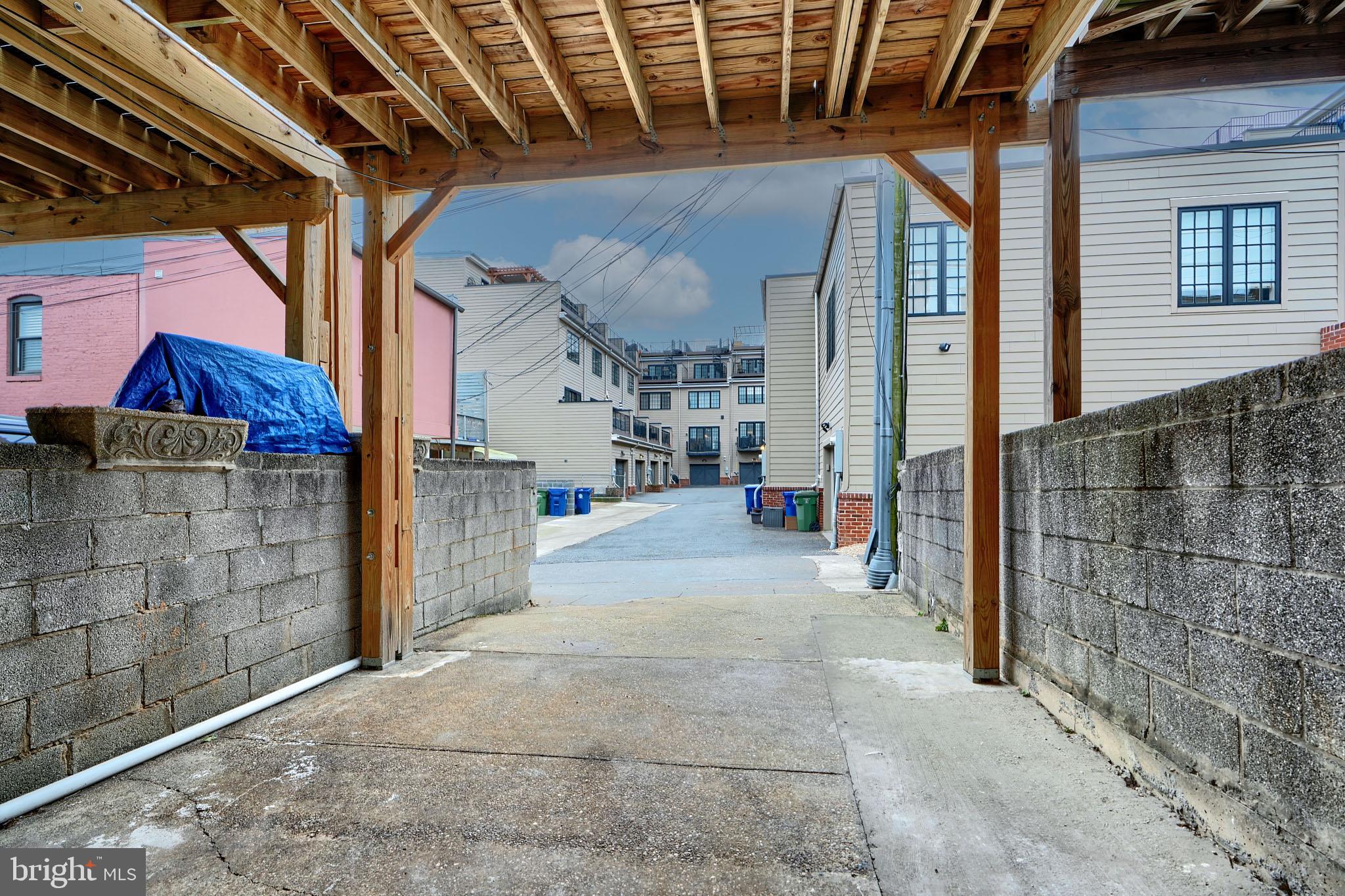 BREWERS HILL - Residential