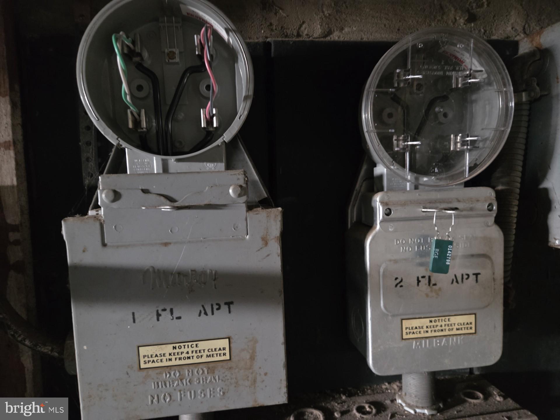 WINDSOR HILLS - Residential