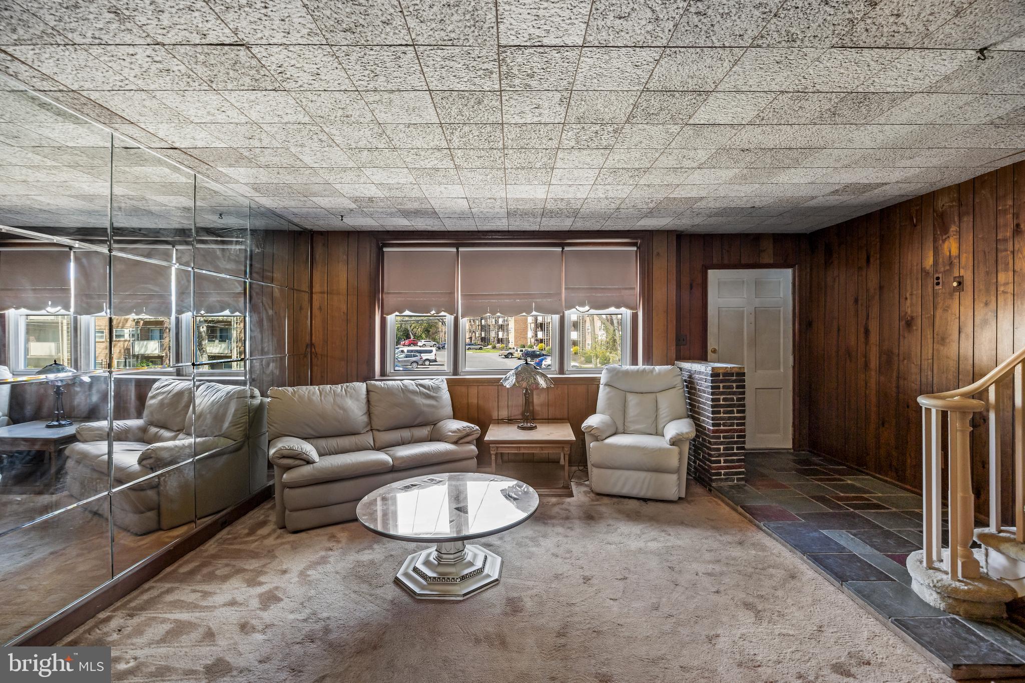 454 WOODLAWN TERRACE